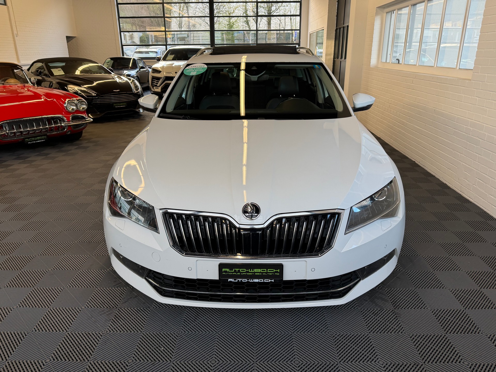 SKODA Superb Combi 2.0 TDi Style DSG-image-7