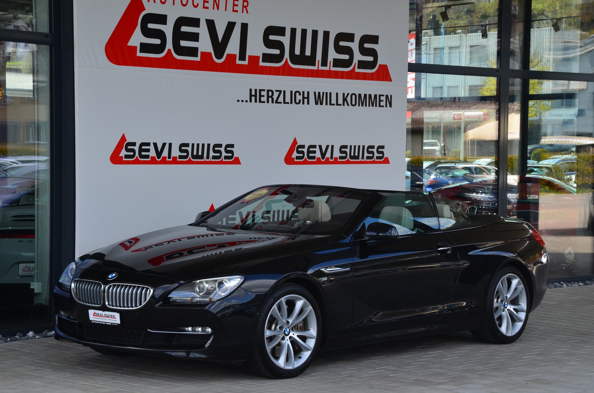 BMW 650i Cabrio*Ab MFK,1 Jahr oder 20'000km Garantie*-image-4