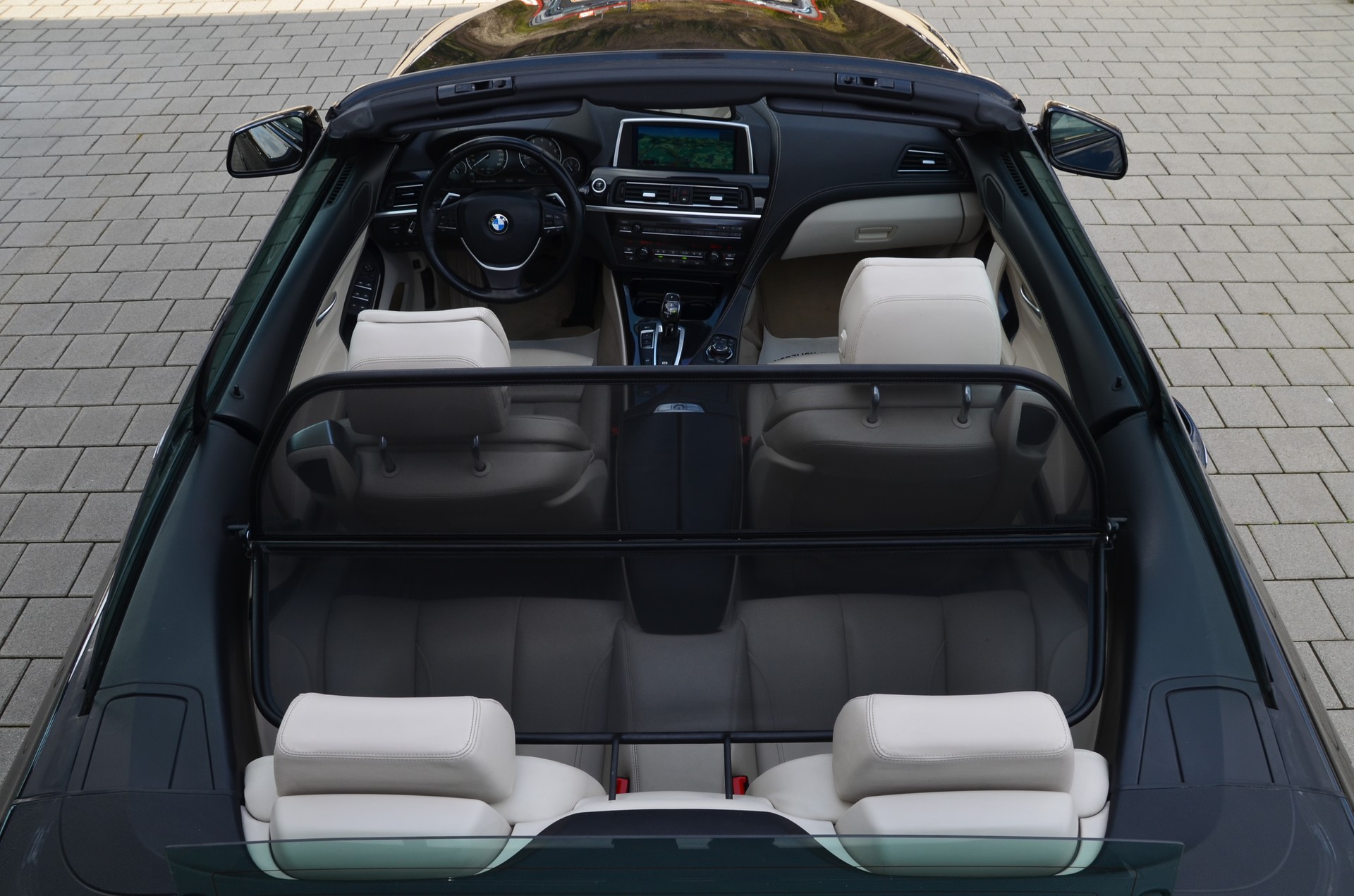 BMW 650i Cabrio*Ab MFK,1 Jahr oder 20'000km Garantie*-image-16