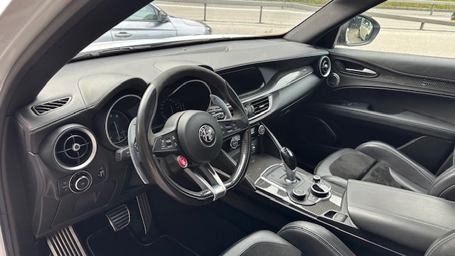 ALFA ROMEO Stelvio 2.9 V6 Quadrifoglio Q4 Automatic-image-13