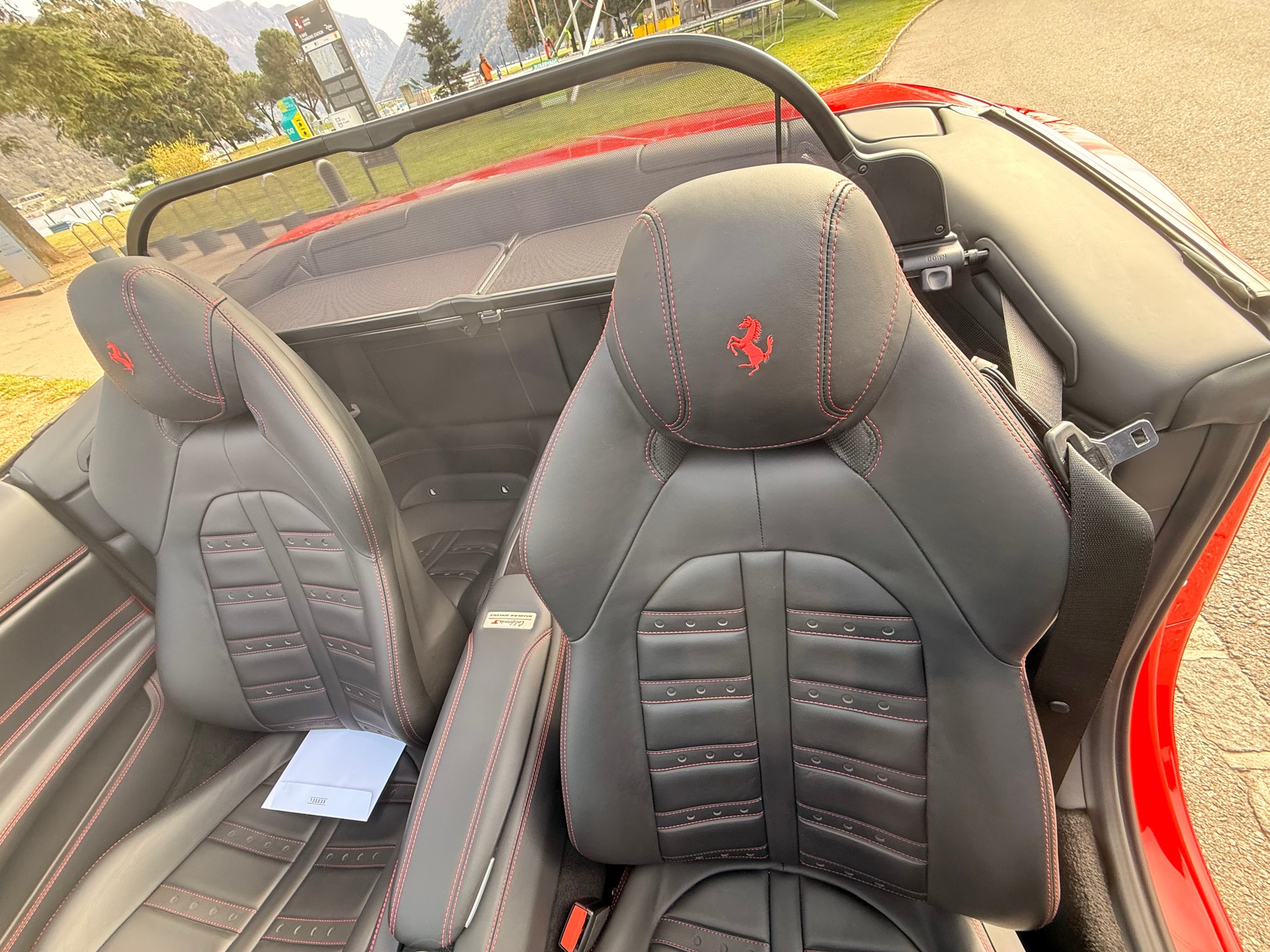FERRARI California 3.9 V8 T-image-9