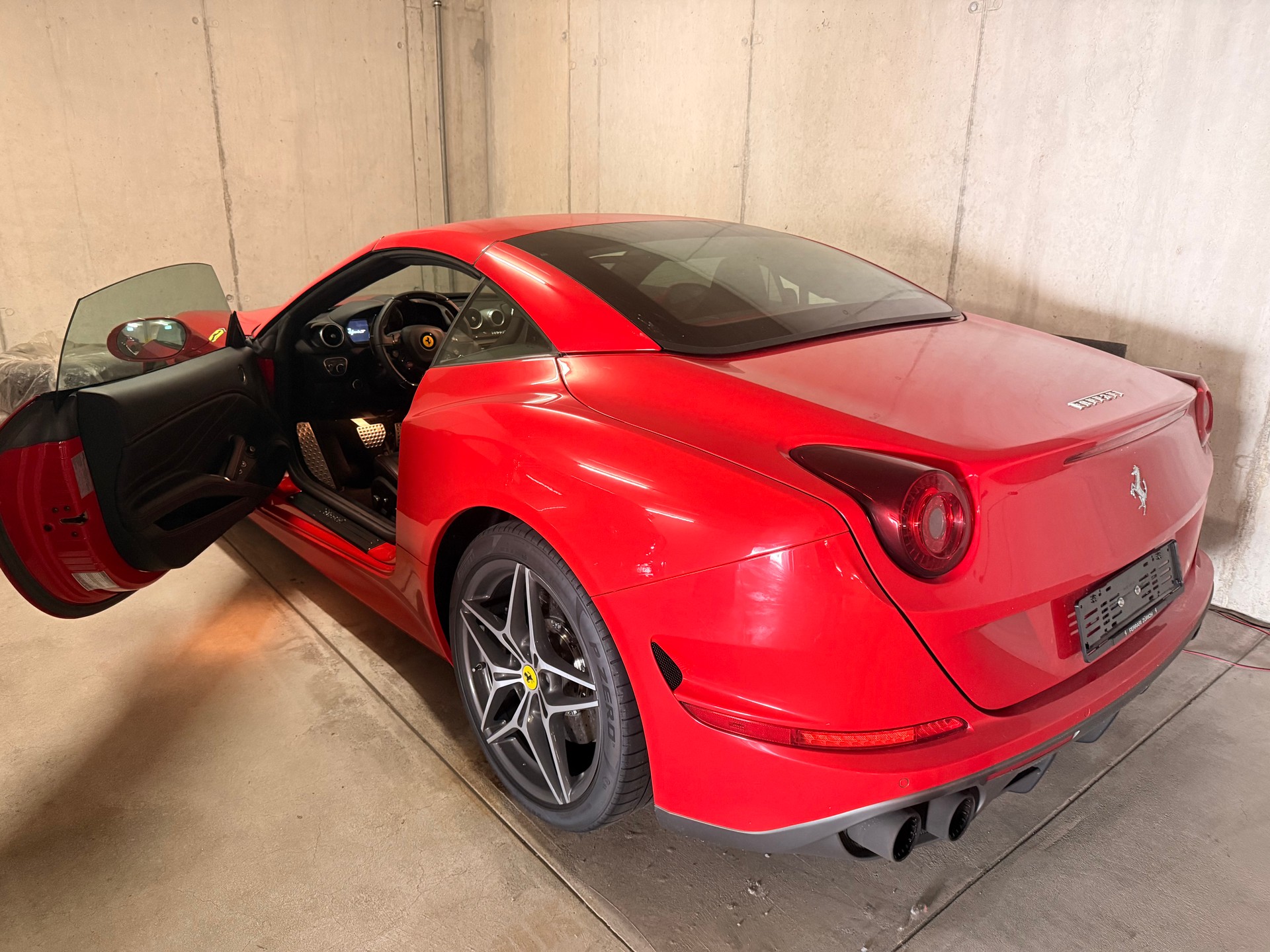 FERRARI California 3.9 V8 T-image-13