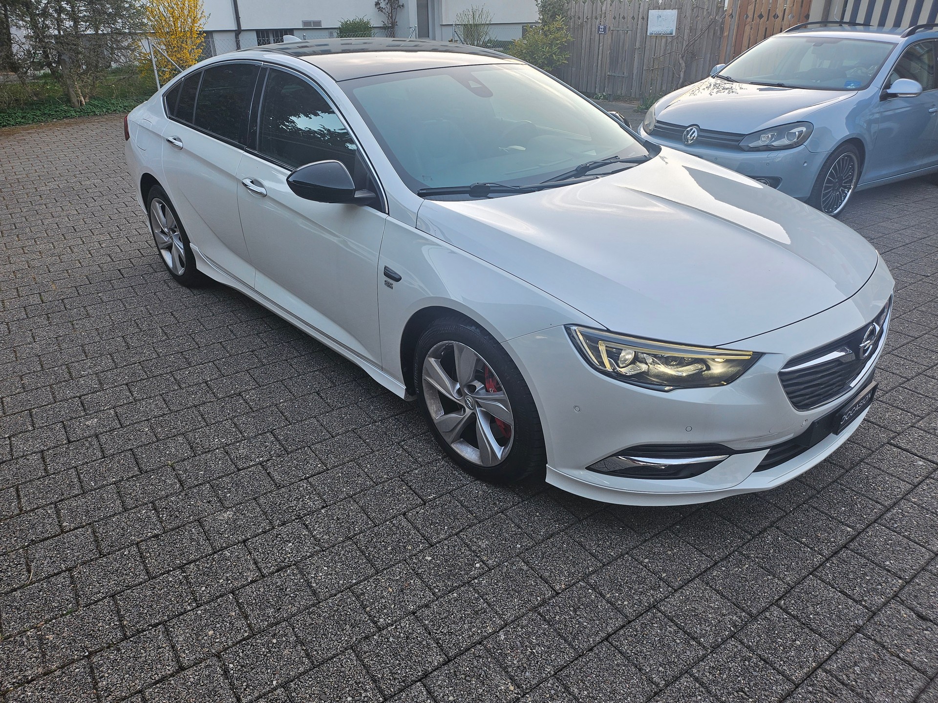 OPEL Insignia 2.0 T Grand Sport Excellence 4WD Automat.-image-10