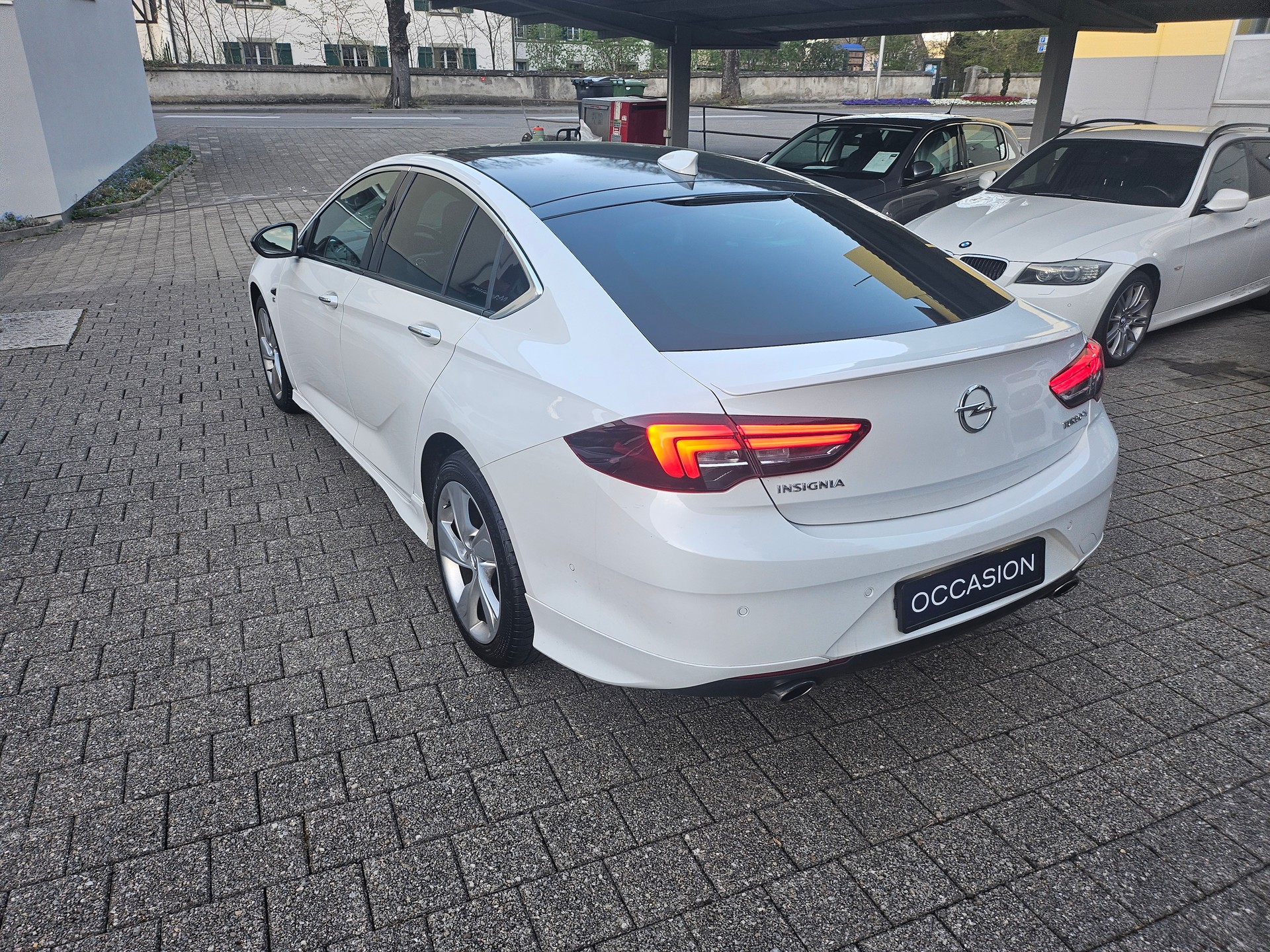OPEL Insignia 2.0 T Grand Sport Excellence 4WD Automat.-image-4