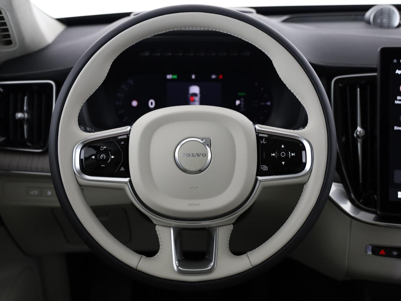 VOLVO XC90 2.0 T8 TE Ultra Dark eAWD-image-12