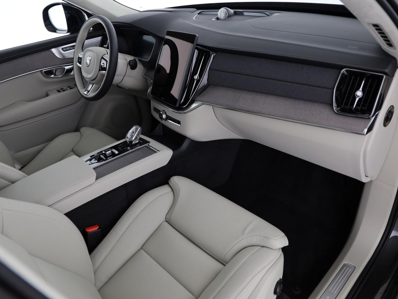 VOLVO XC90 2.0 T8 TE Ultra Dark eAWD-image-10