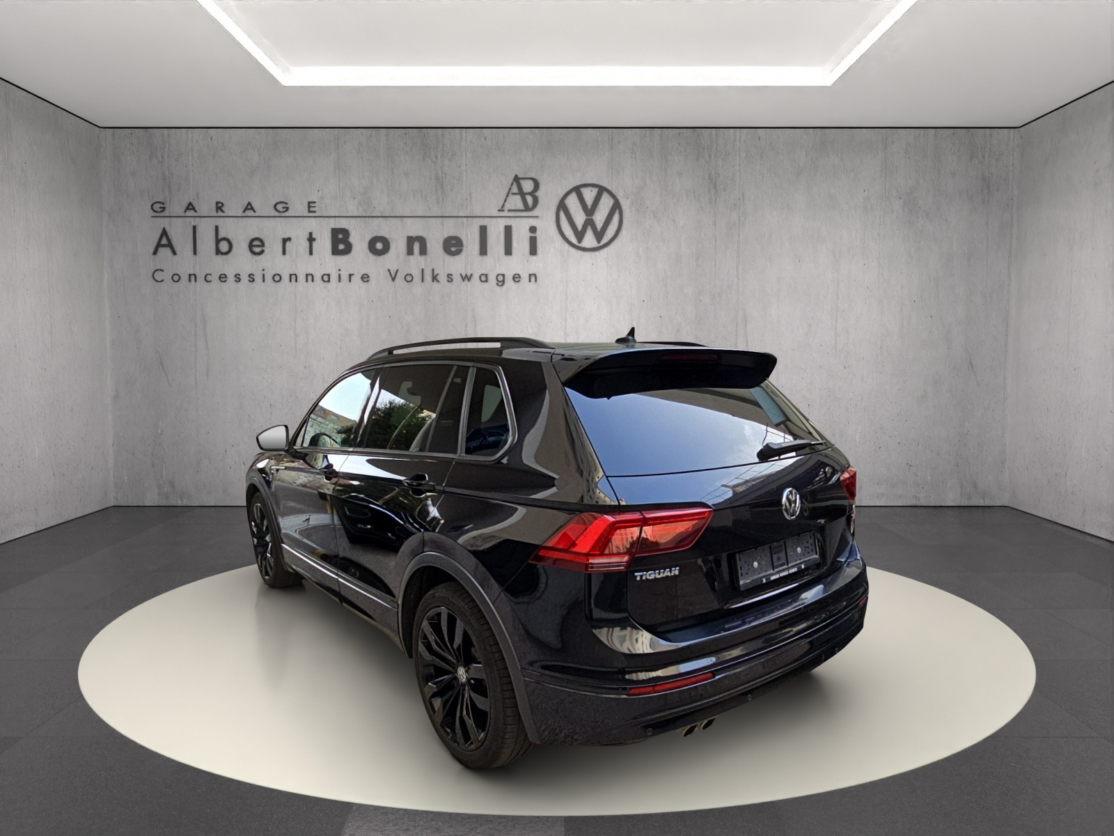 VW Tiguan 2.0TSI Highline 4Motion DSG-image-1