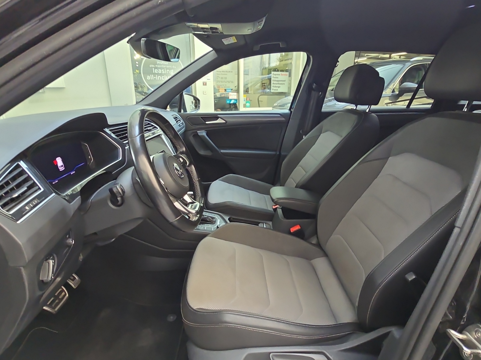 VW Tiguan 2.0TSI Highline 4Motion DSG-image-4
