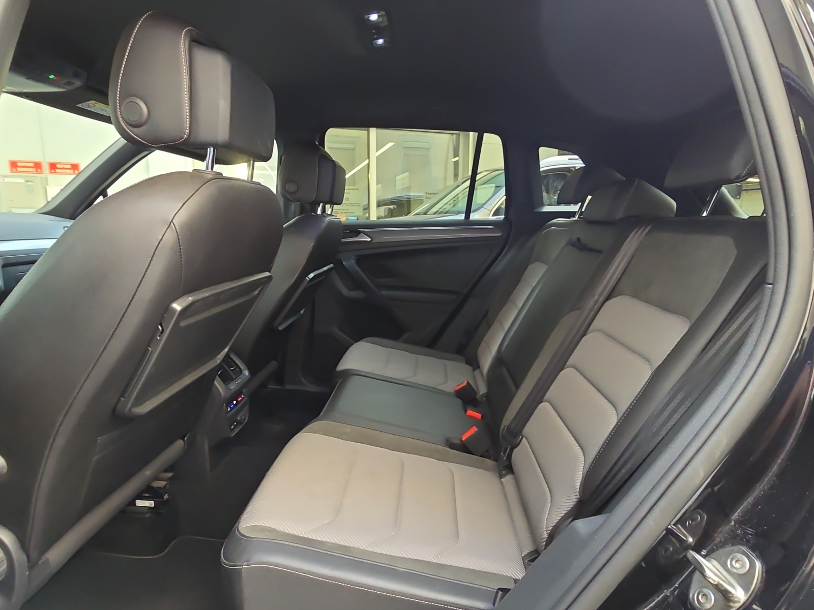 VW Tiguan 2.0TSI Highline 4Motion DSG-image-5