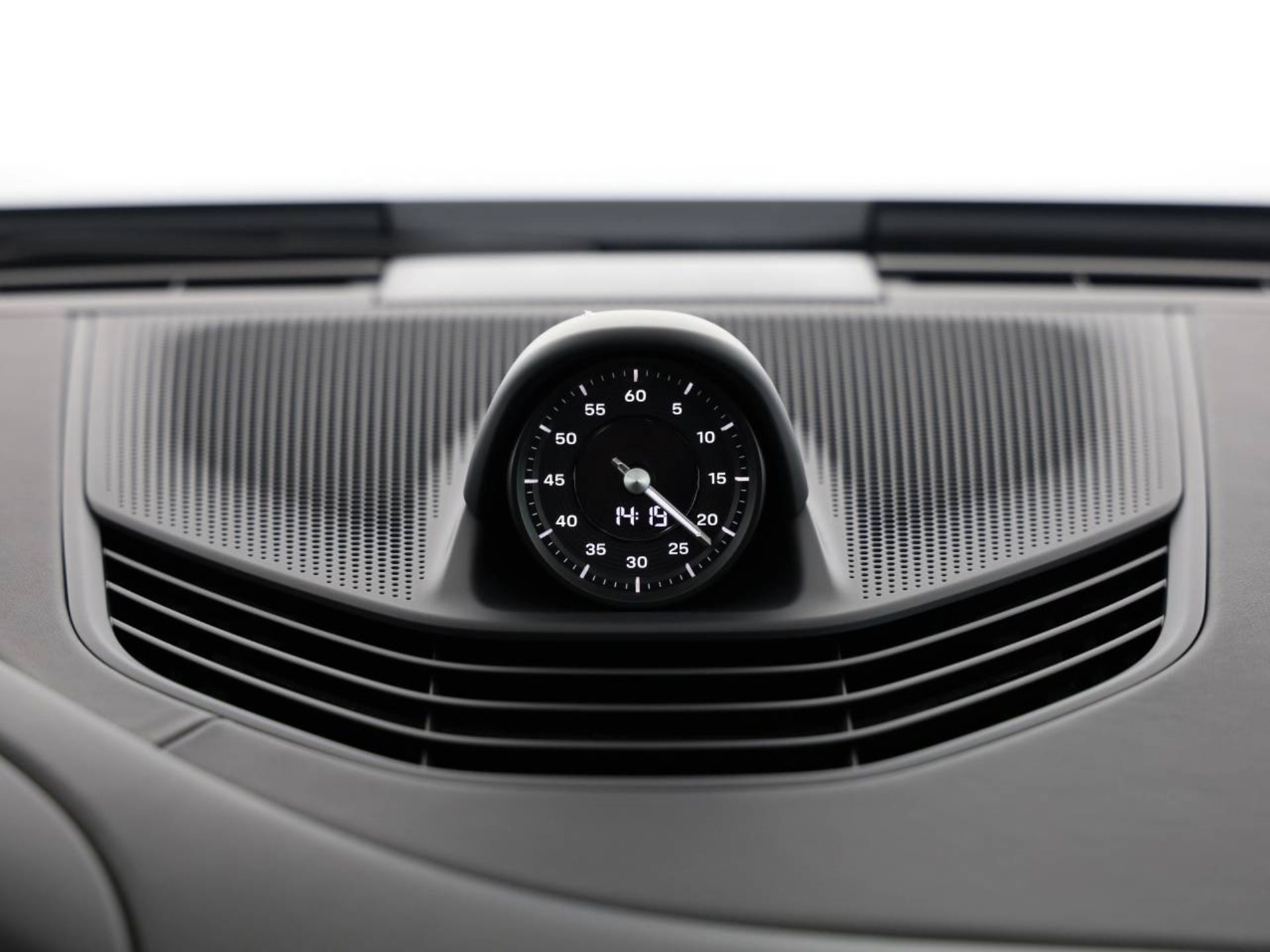 PORSCHE Taycan 4S Sport Turismo Black Edition-image-11