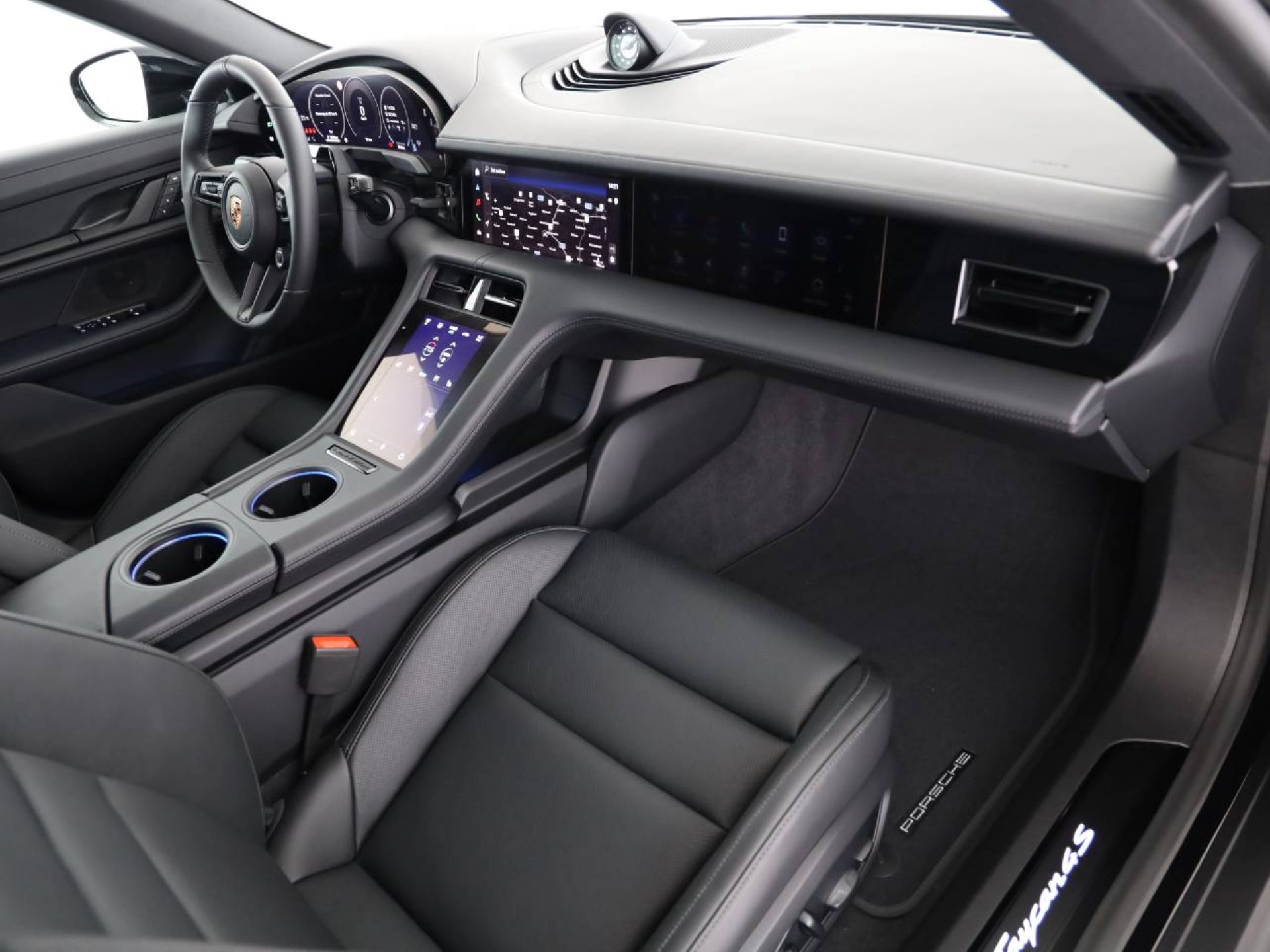PORSCHE Taycan 4S Sport Turismo Black Edition-image-9