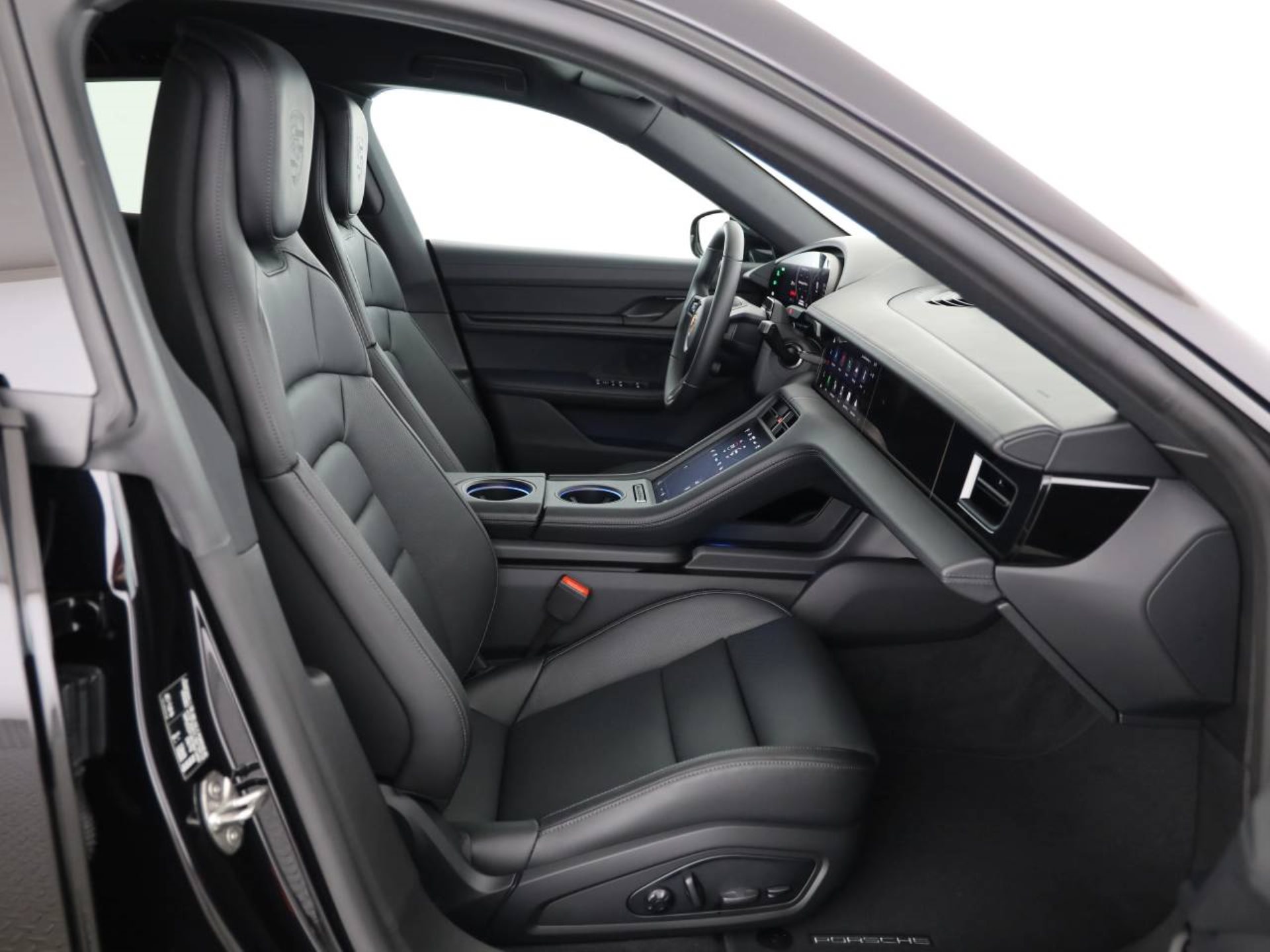 PORSCHE Taycan 4S Sport Turismo Black Edition-image-15
