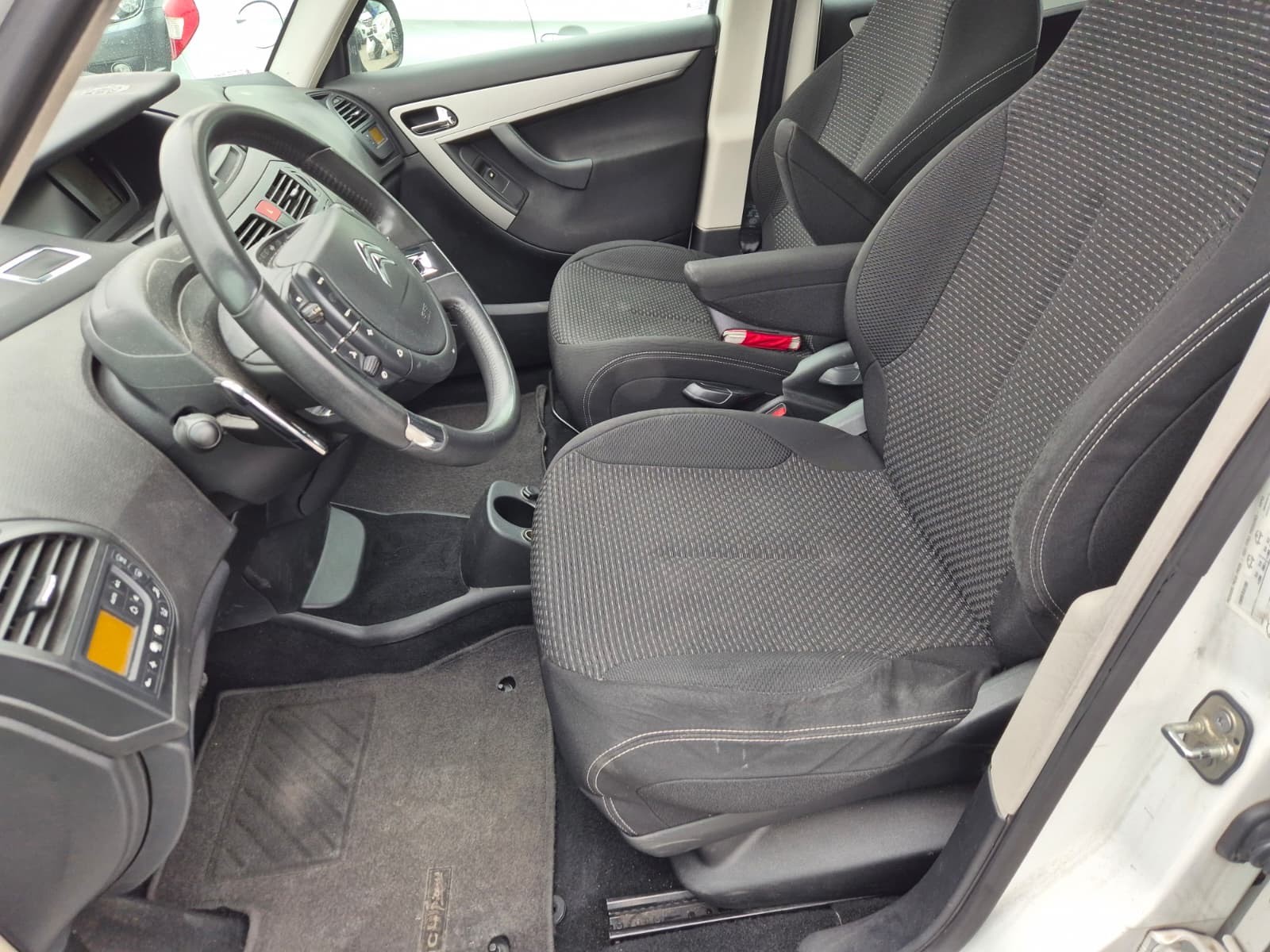 CITROEN Grand C4 Picasso 1.6 HDI 16V Rossignol EGS6-image-5