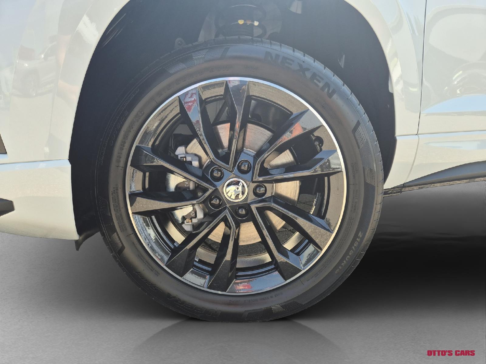 SKODA Karoq 1.5 TSI SportLine DSG *Abstandstempomat*Spurhalte*Totwinkel* 2025-image-11