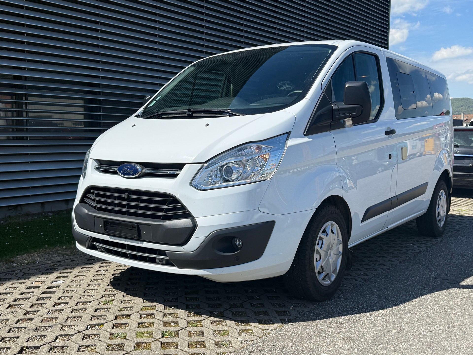 FORD Transit Custom 310 L1H1 Trend SelectShift A-image-14
