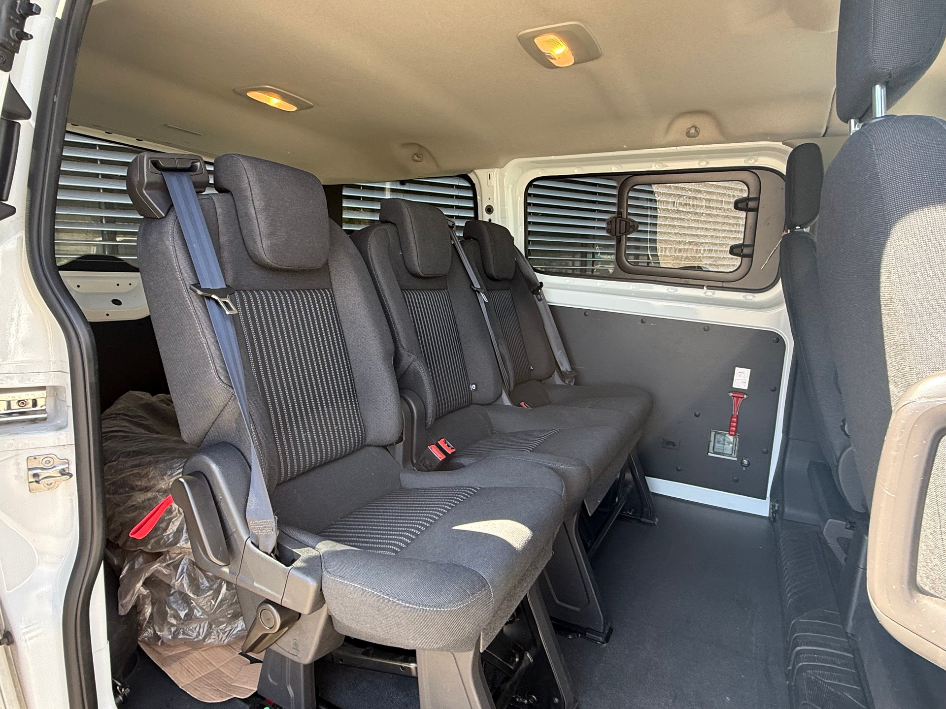 FORD Transit Custom 310 L1H1 Trend SelectShift A-image-9