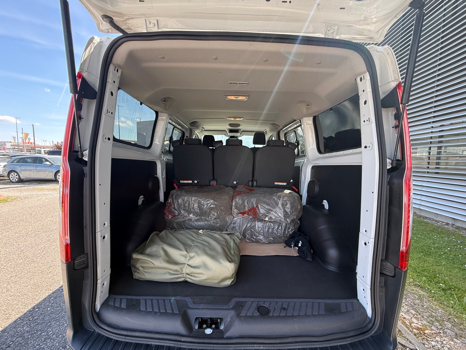FORD Transit Custom 310 L1H1 Trend SelectShift A-image-13