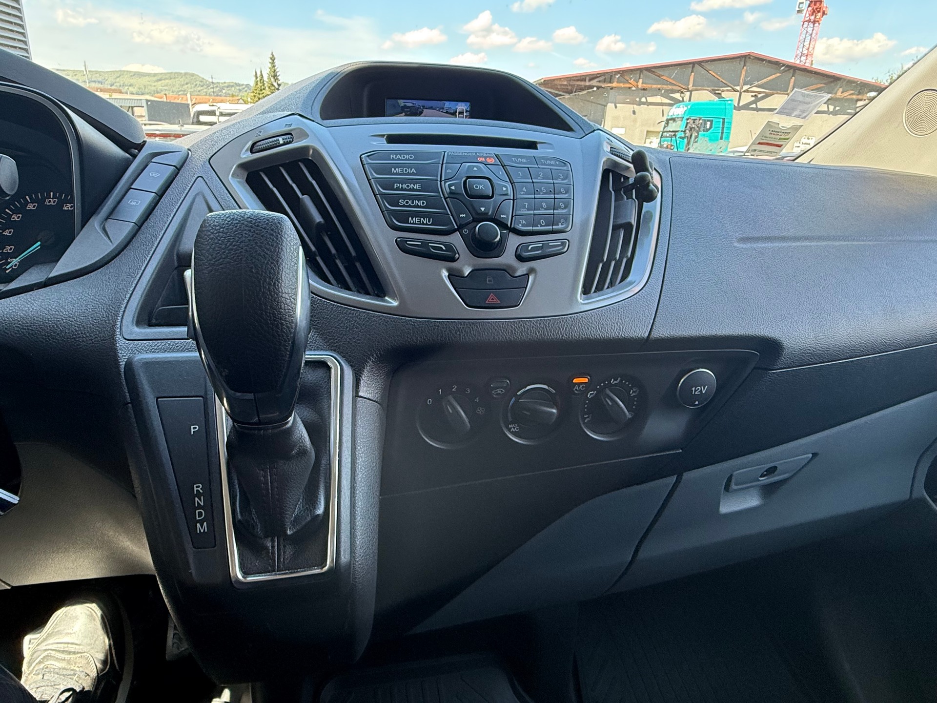 FORD Transit Custom 310 L1H1 Trend SelectShift A-image-2