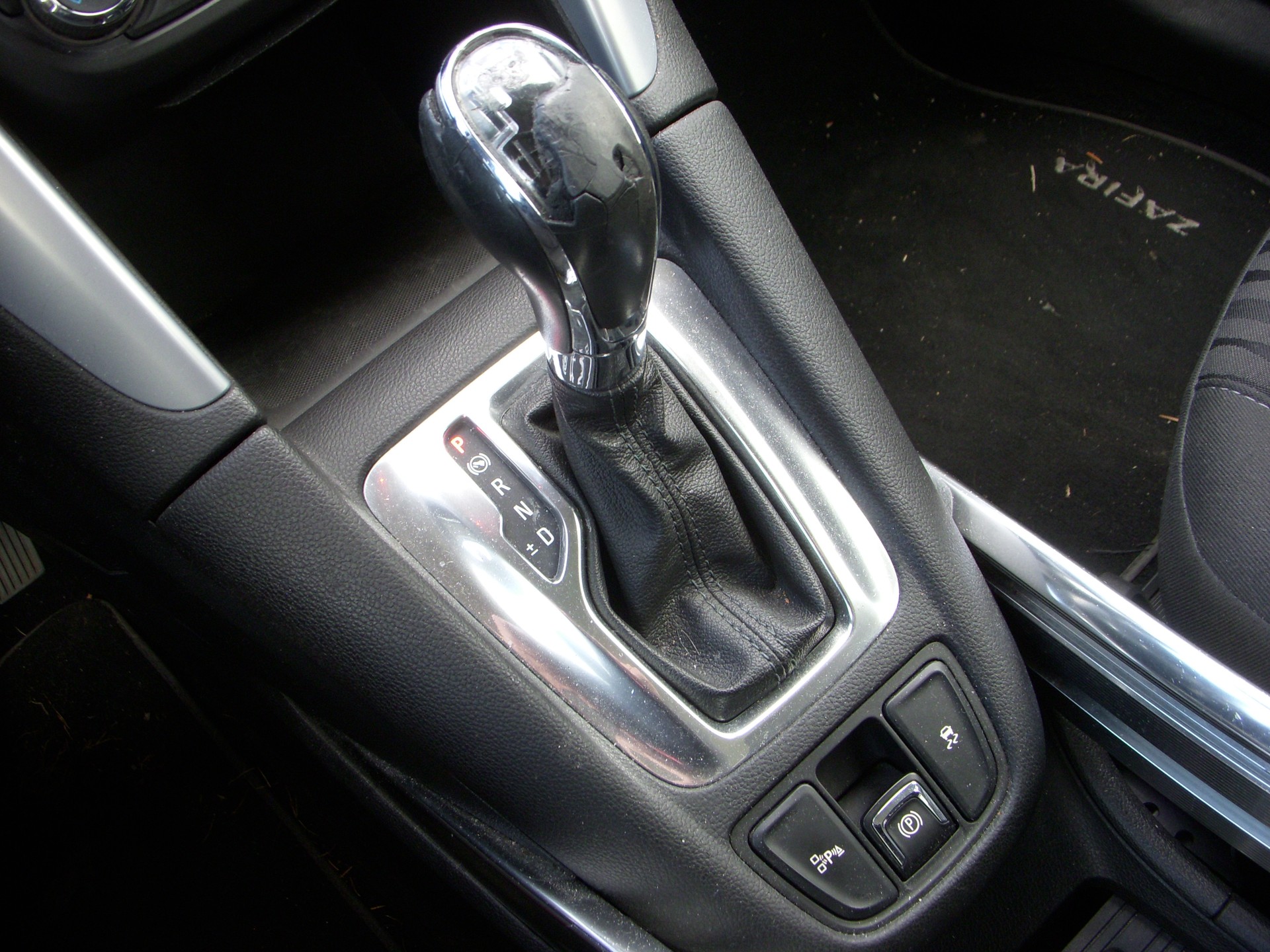 OPEL Zafira Tourer 2.0 CDTi Sport Automatic-image-7