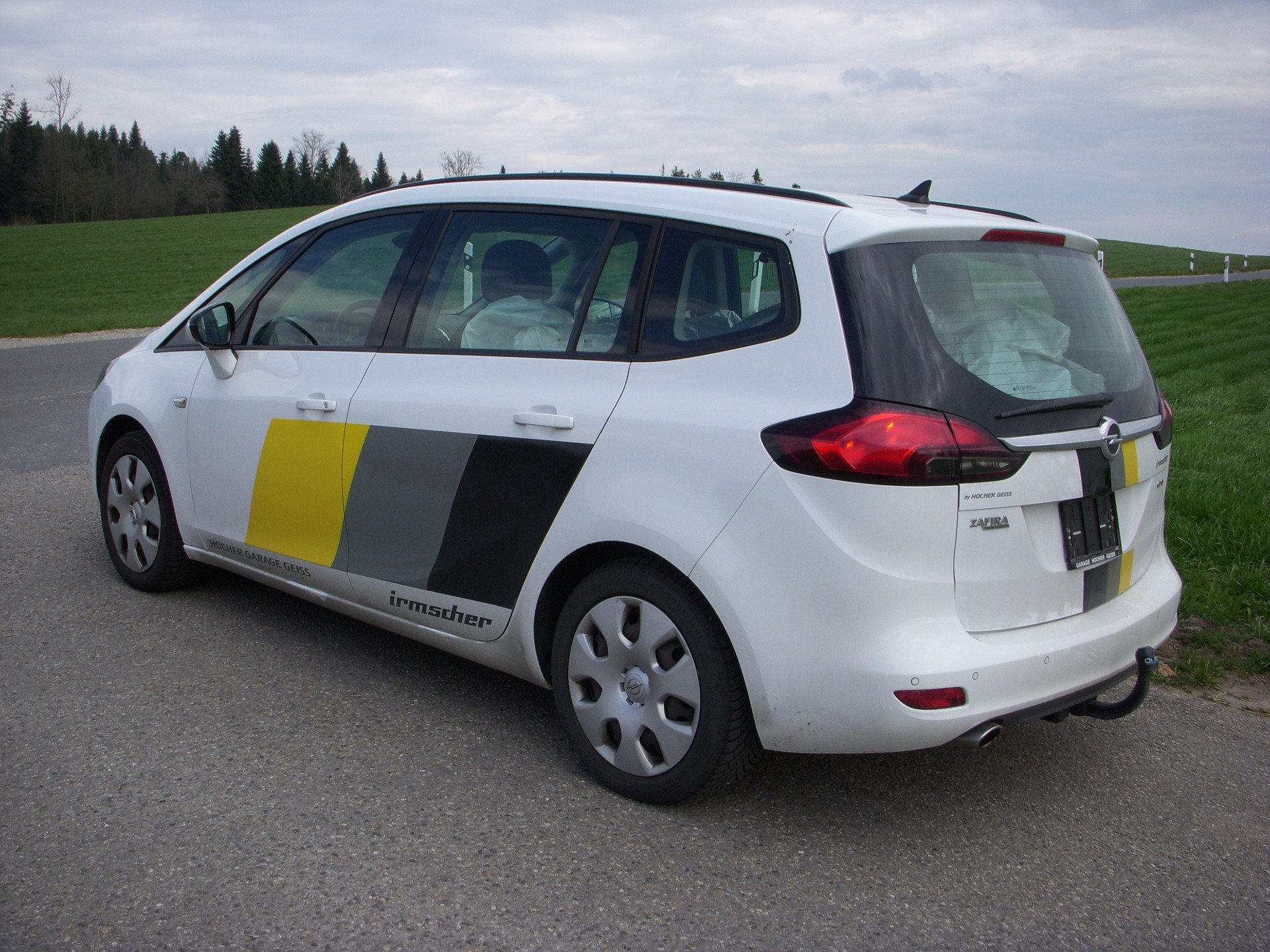 OPEL Zafira Tourer 2.0 CDTi Sport Automatic-image-2