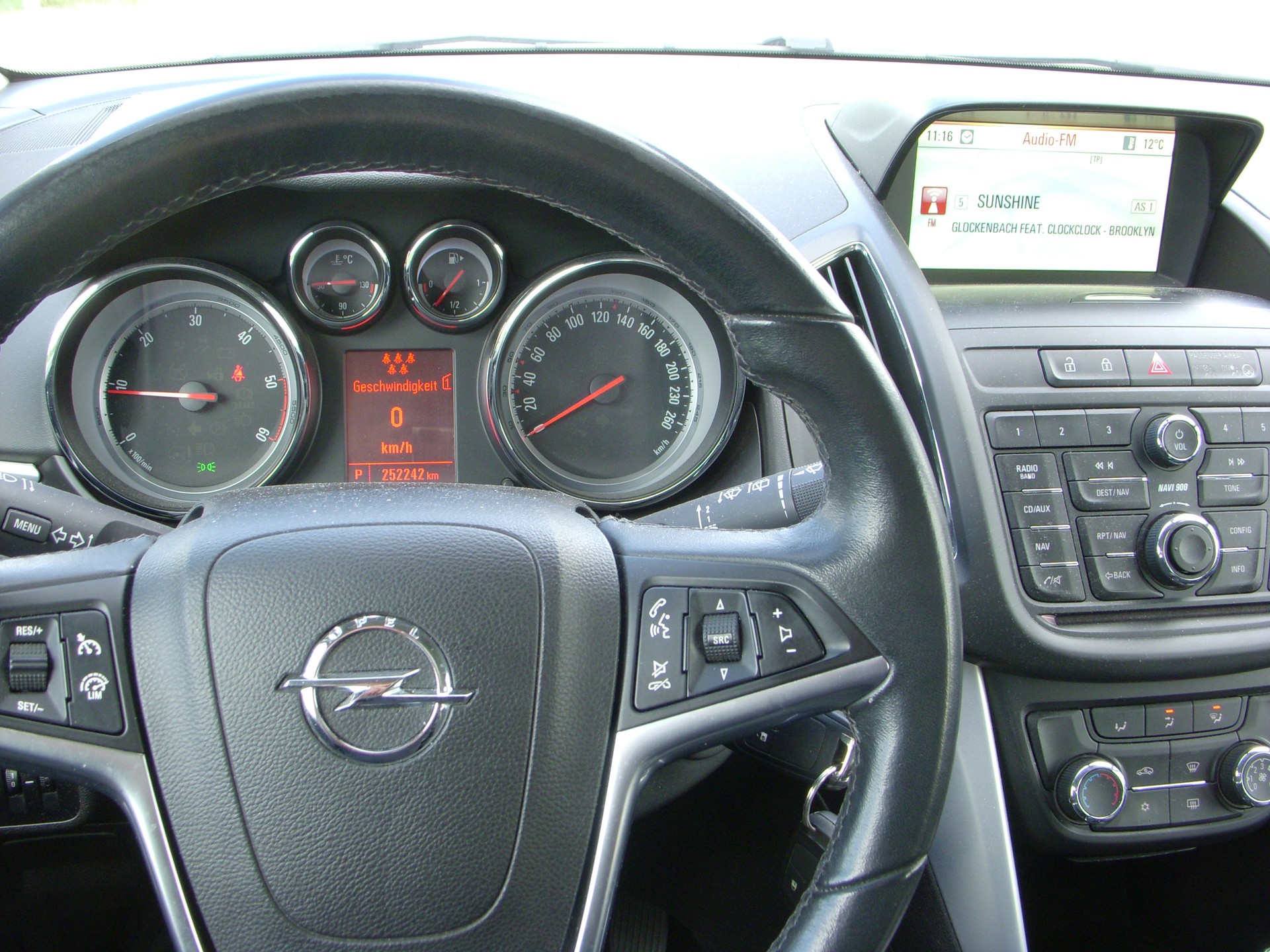 OPEL Zafira Tourer 2.0 CDTi Sport Automatic-image-8