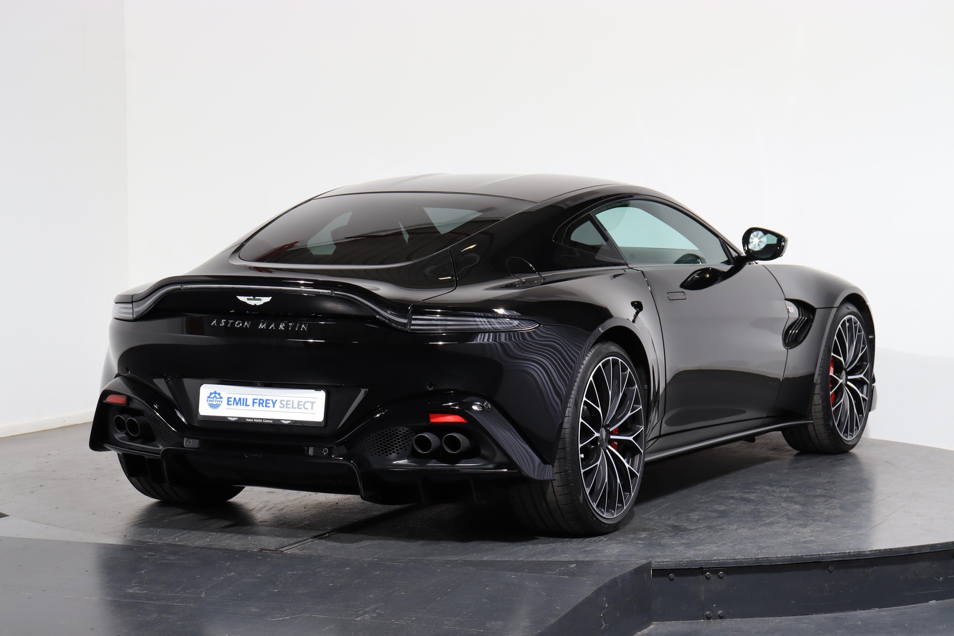 ASTON MARTIN V8 Vantage Coupé 4.0 V8 Bi-Turbo F1-showroom-element-2