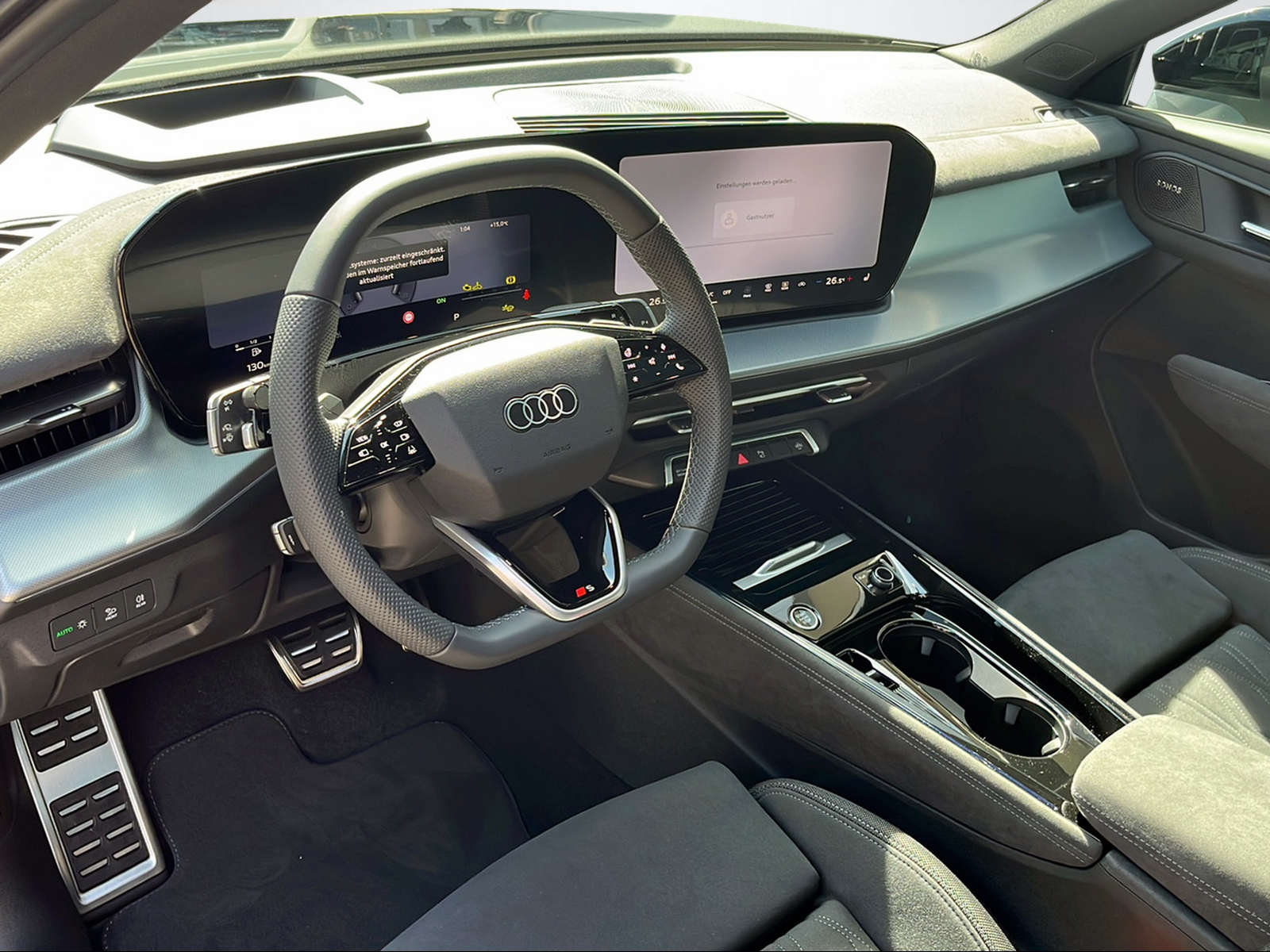 AUDI Q3 SUV TFSI quattro 195 kW S t 2000ccm 265PS/195kW 4 Zylinder TFSI Benzin-image-10