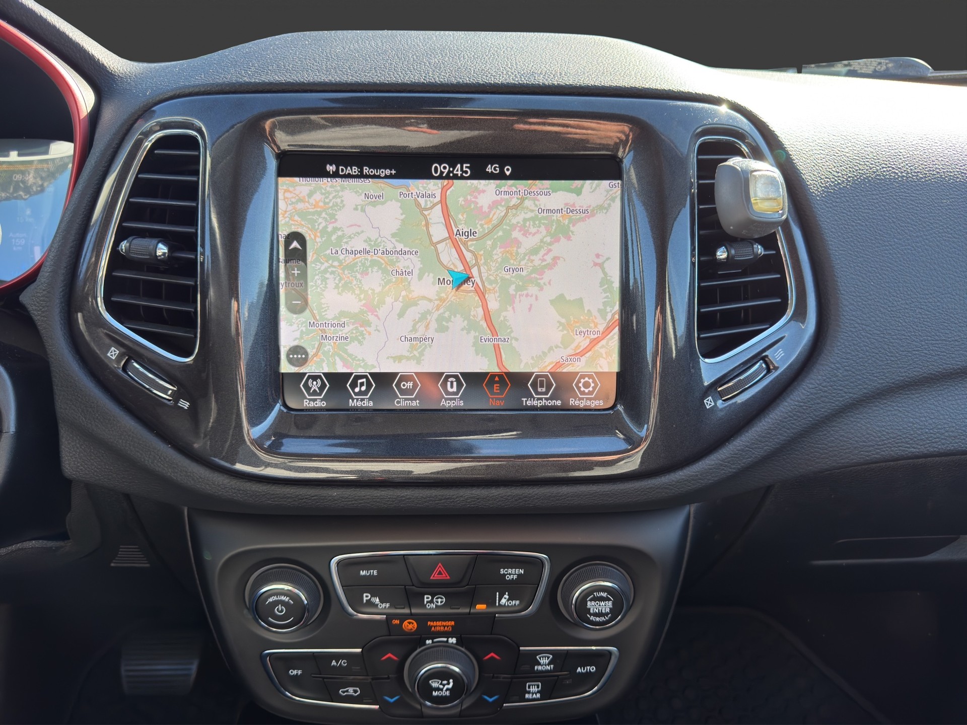 JEEP Compass 1.3 T PHEV Trailhawk AWD-image-12