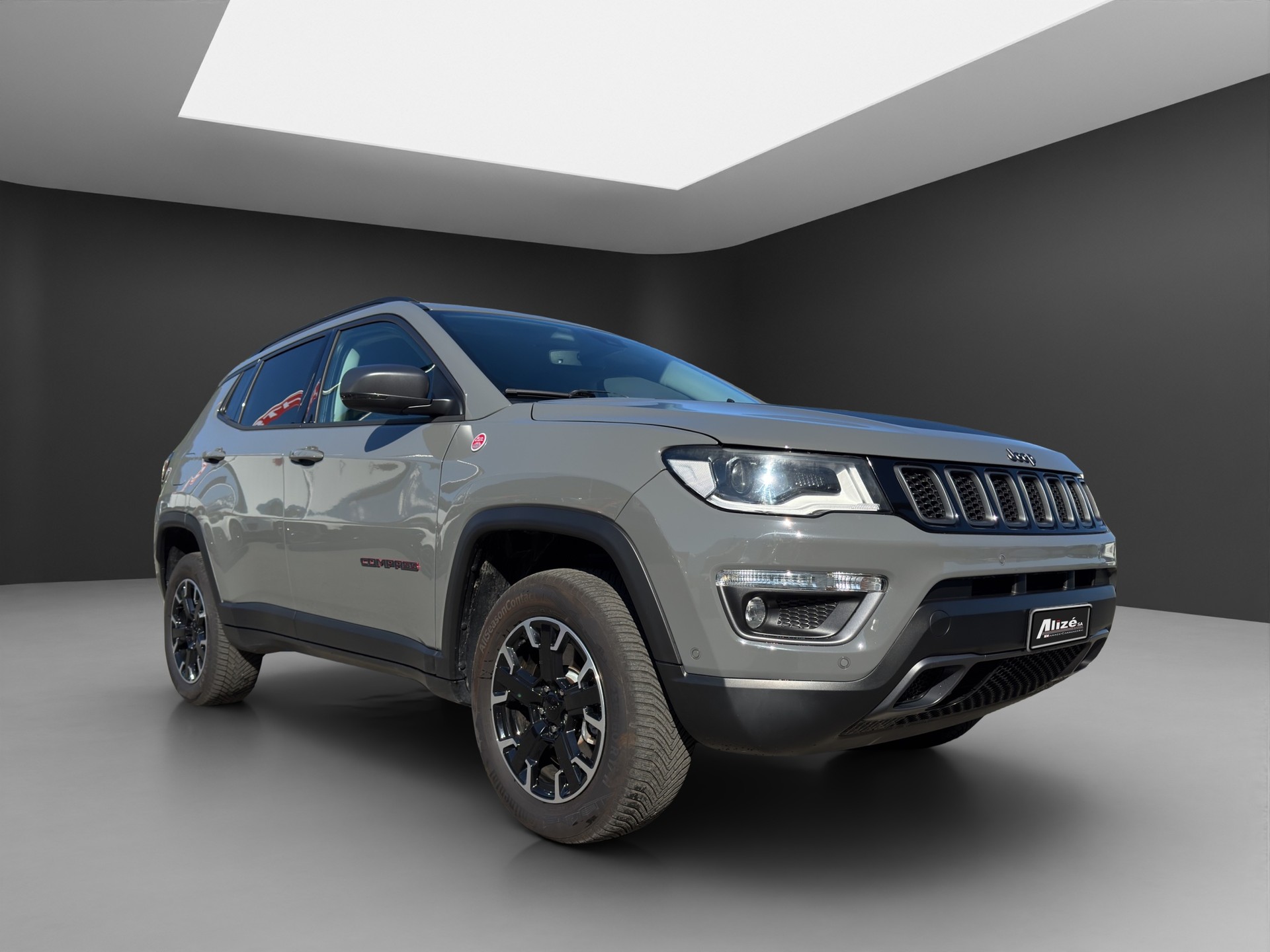 JEEP Compass 1.3 T PHEV Trailhawk AWD-image-8