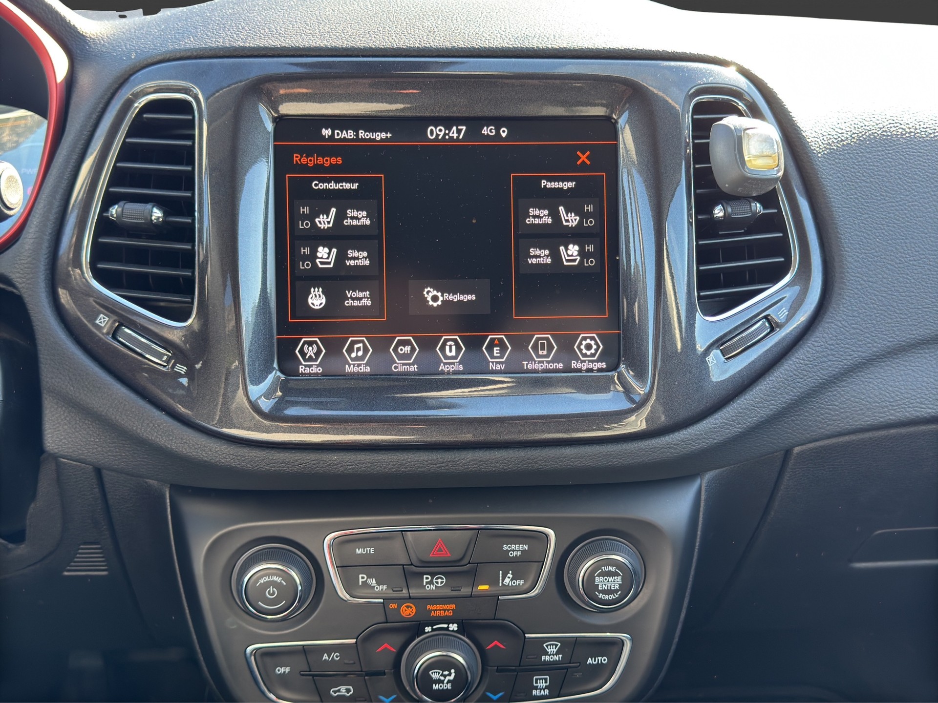 JEEP Compass 1.3 T PHEV Trailhawk AWD-image-14