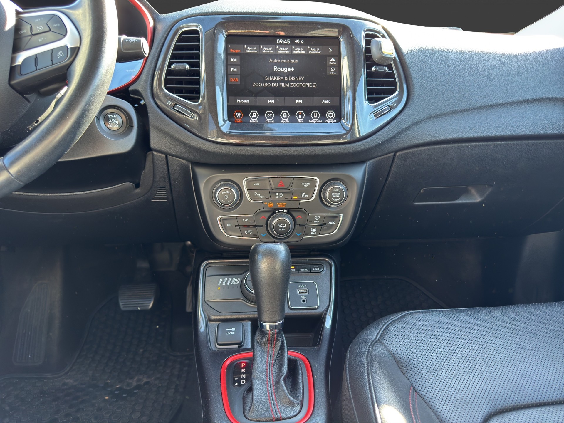 JEEP Compass 1.3 T PHEV Trailhawk AWD-image-11