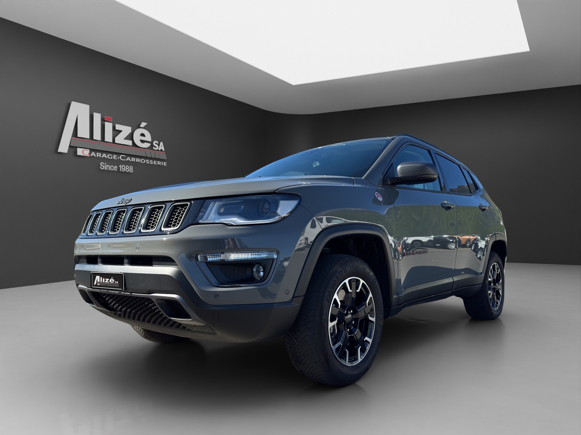 JEEP Compass 1.3 T PHEV Trailhawk AWD-image-2
