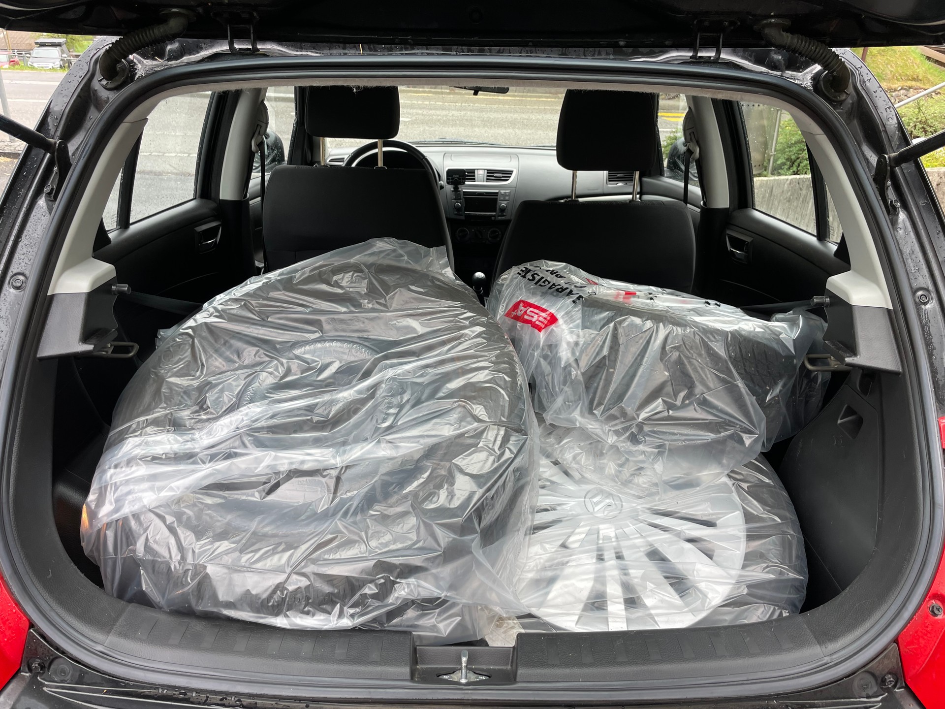 SUZUKI Swift 1.2i 16V Unico 4x4-image-4