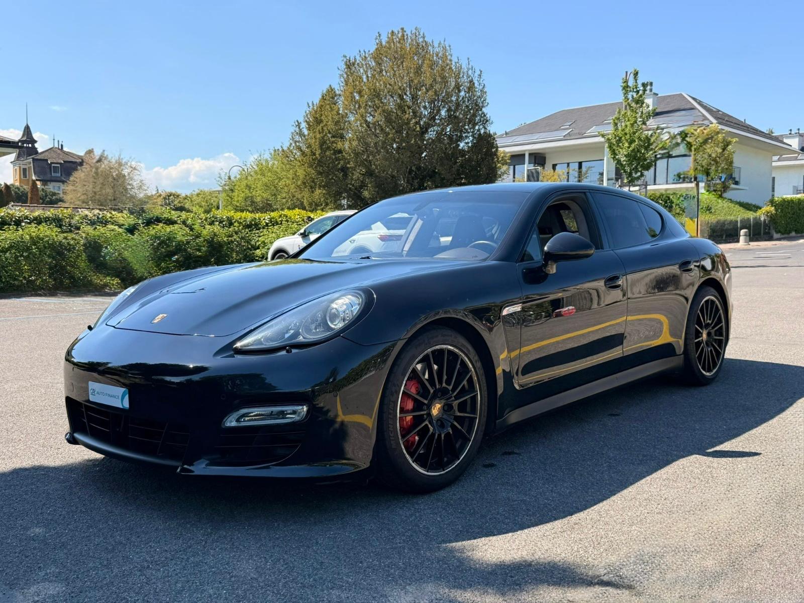 PORSCHE Panamera GTS 4.8 PDK-image-2