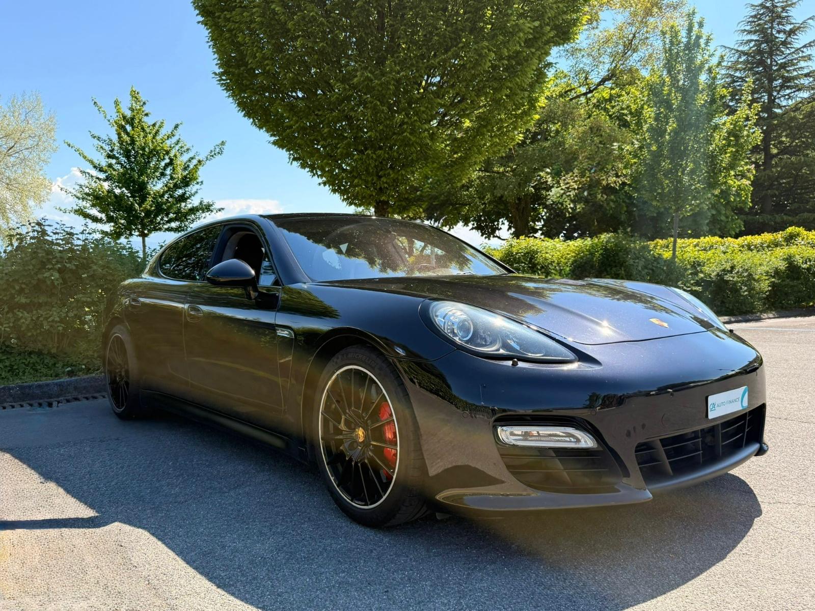 PORSCHE Panamera GTS 4.8 PDK-image-10