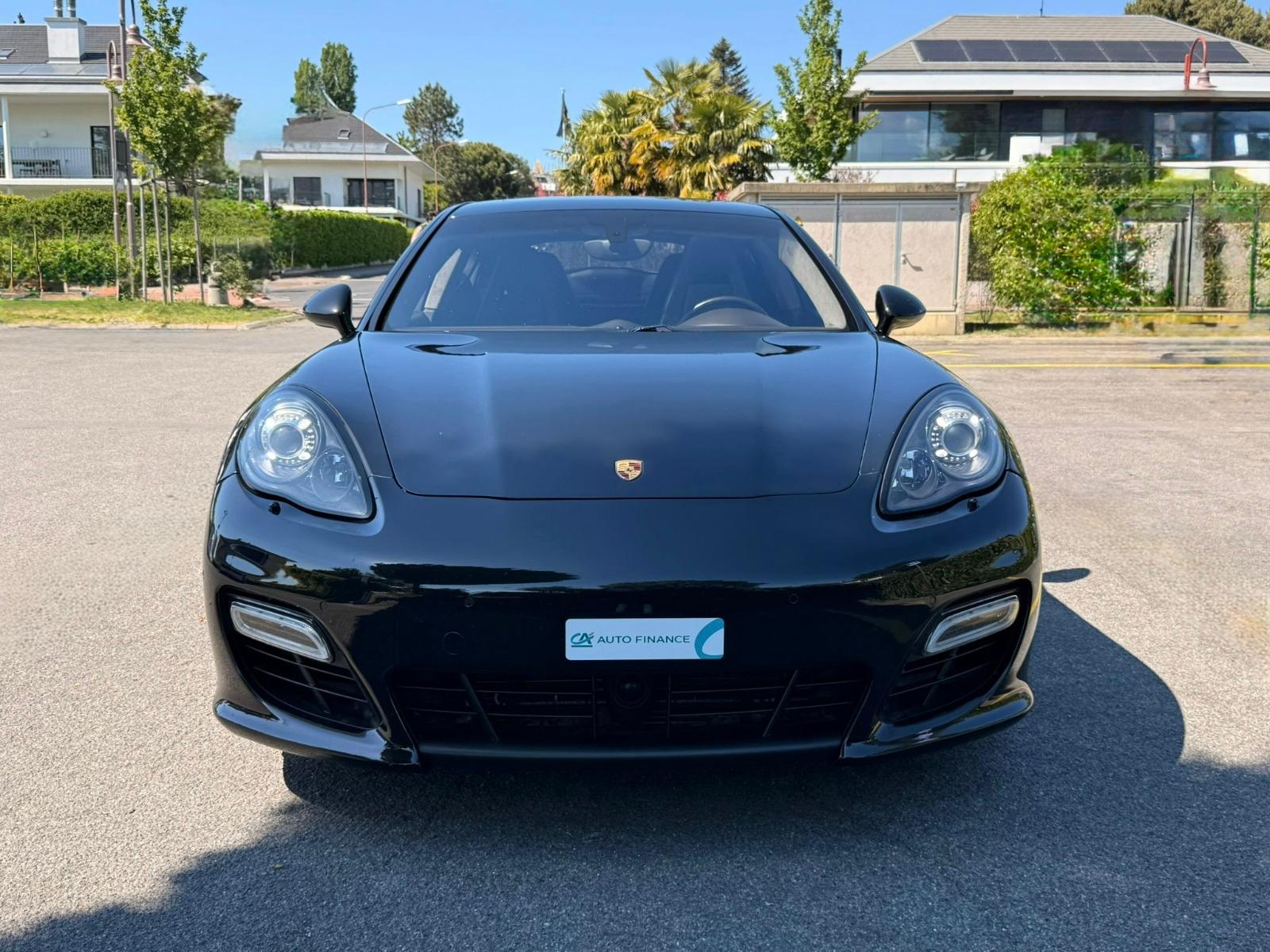 PORSCHE Panamera GTS 4.8 PDK-image-1