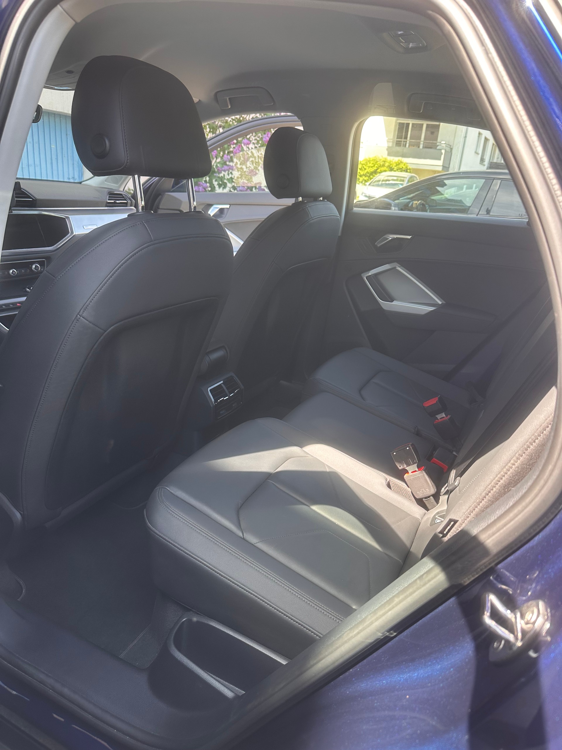 AUDI 2.0 35 TDI Attraction S-Tronic-image-5