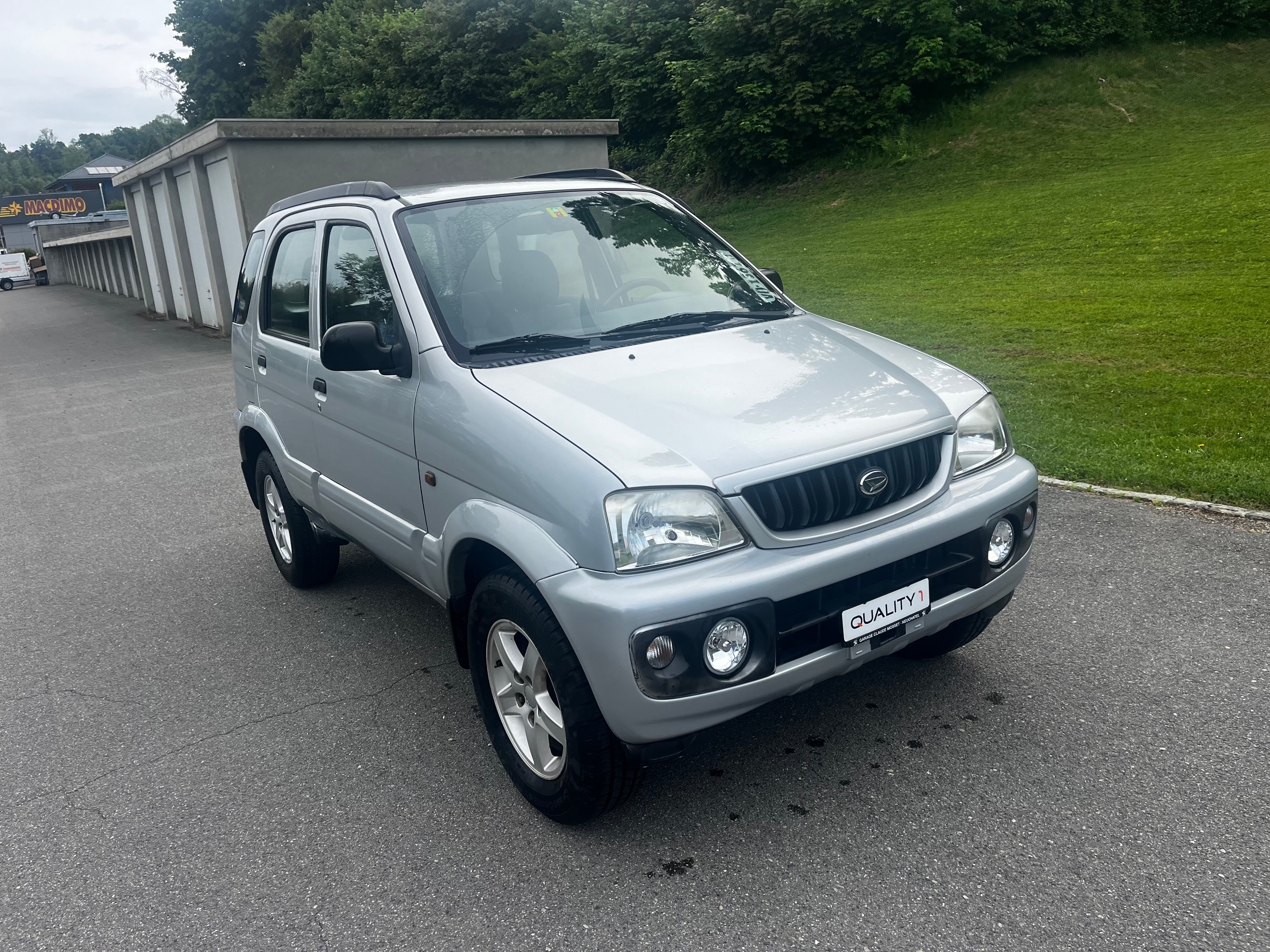 Car photo