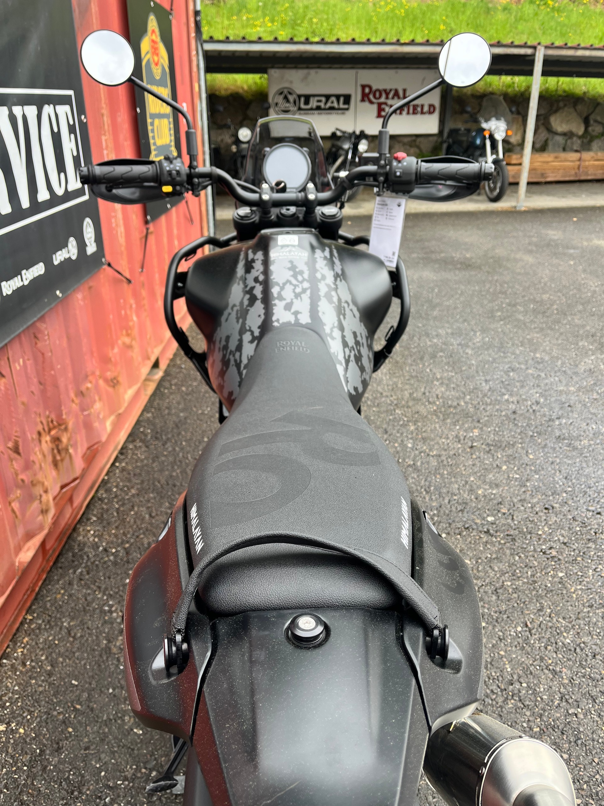 ROYAL ENFIELD Himalayan 452 Tubeless "Mana Black"-image-6