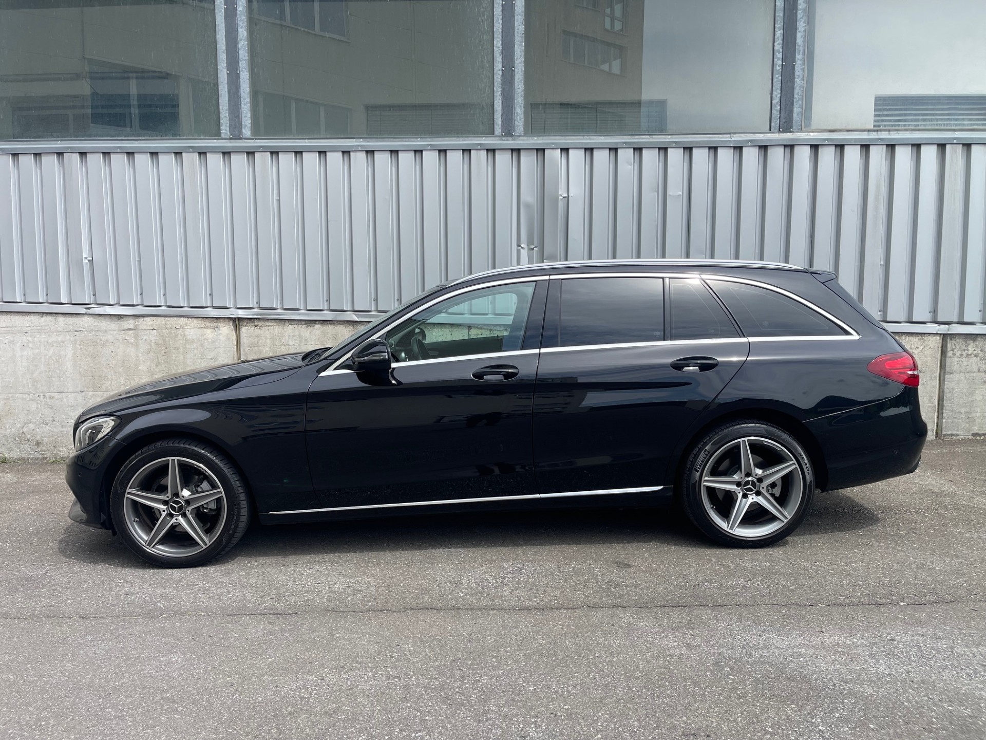MERCEDES-BENZ C 220 d Swiss Star Avantgarde 4Matic 9G-Tronic-image-7
