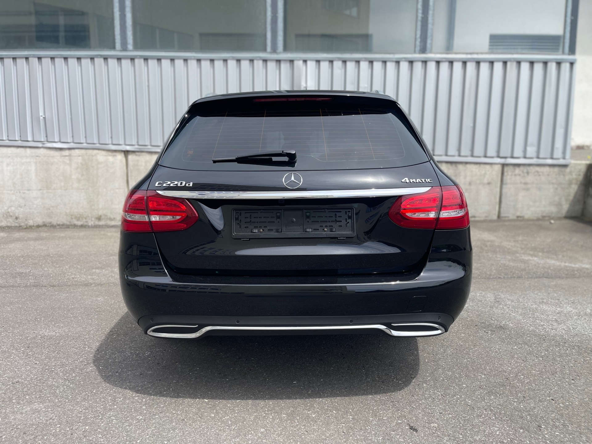MERCEDES-BENZ C 220 d Swiss Star Avantgarde 4Matic 9G-Tronic-image-5