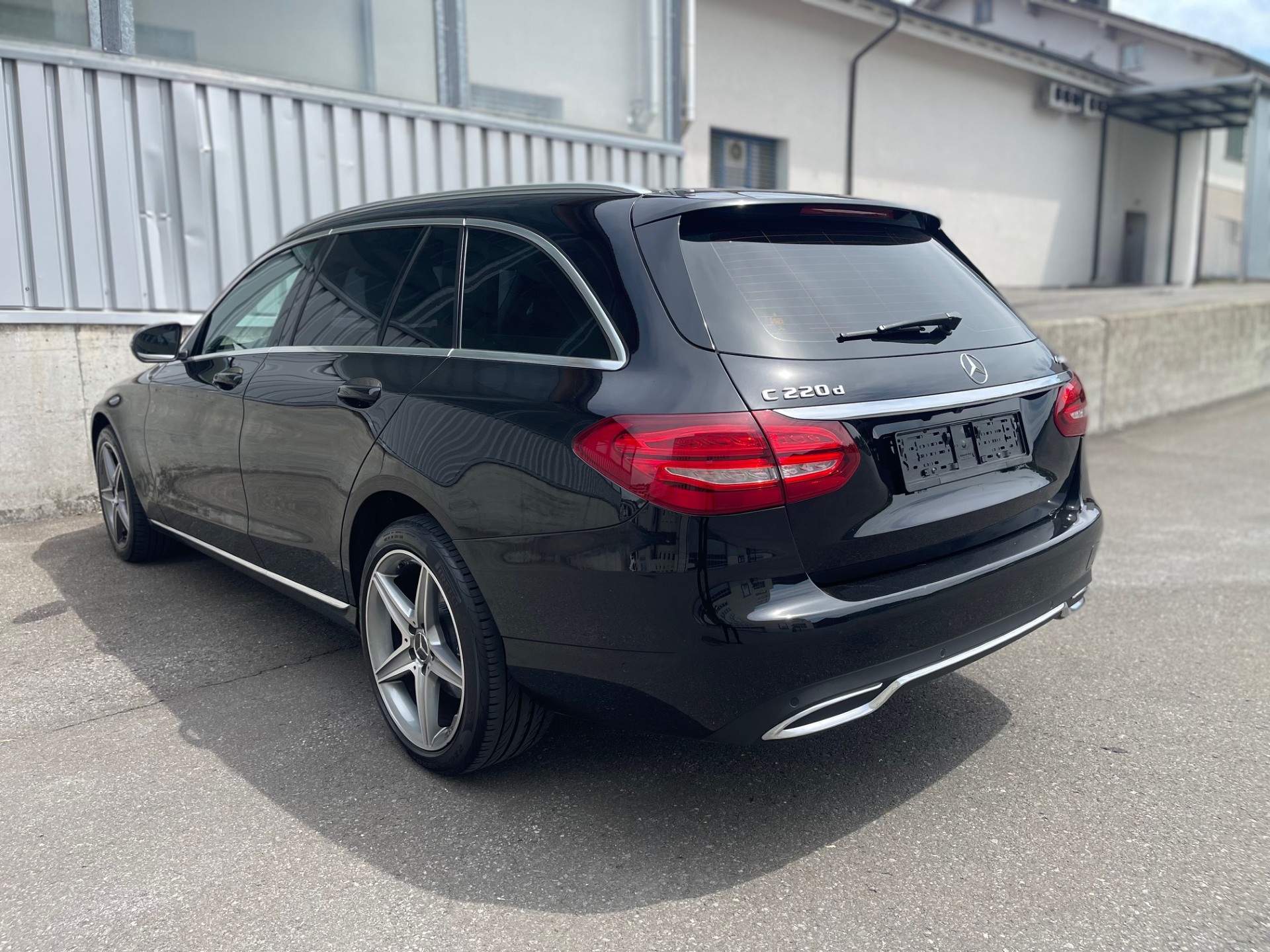 MERCEDES-BENZ C 220 d Swiss Star Avantgarde 4Matic 9G-Tronic-image-6