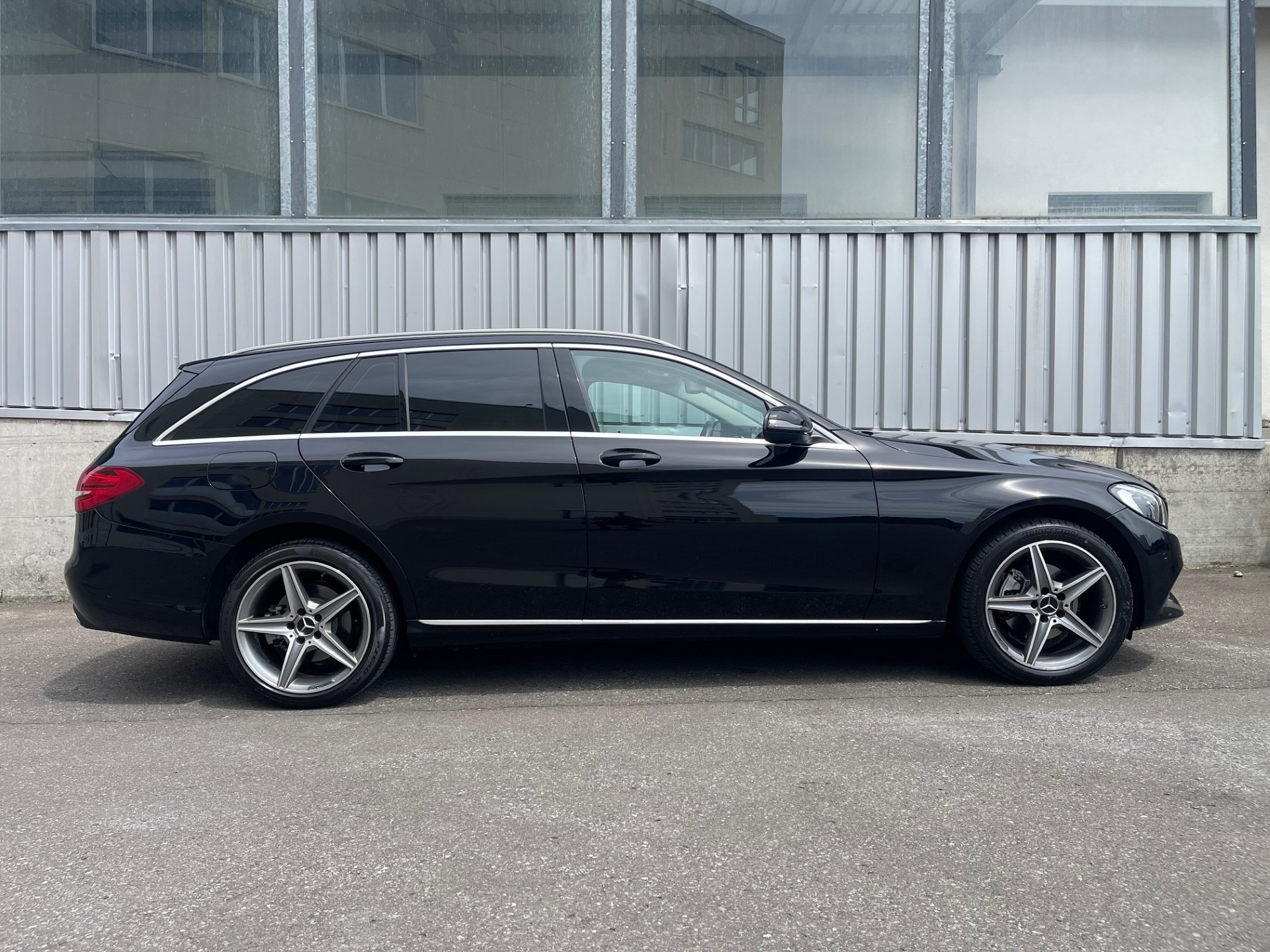MERCEDES-BENZ C 220 d Swiss Star Avantgarde 4Matic 9G-Tronic-image-3