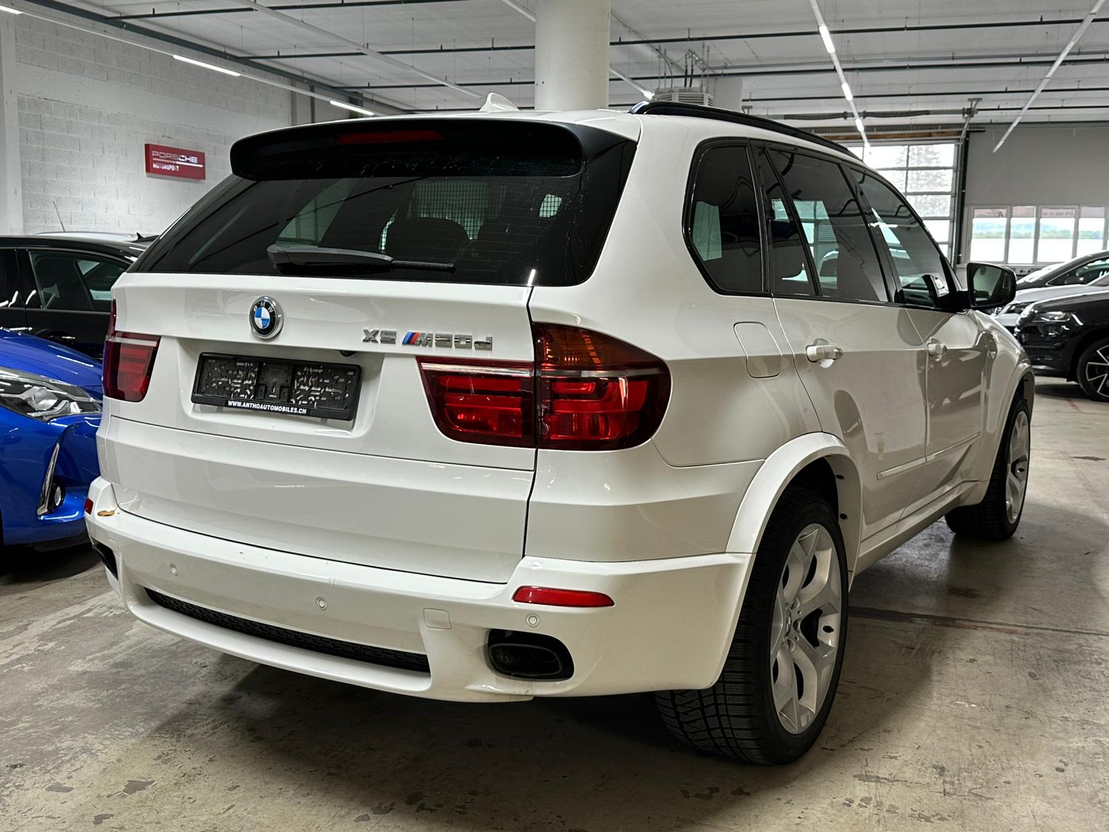 BMW X5 xDrive M50d Steptronic-image-3