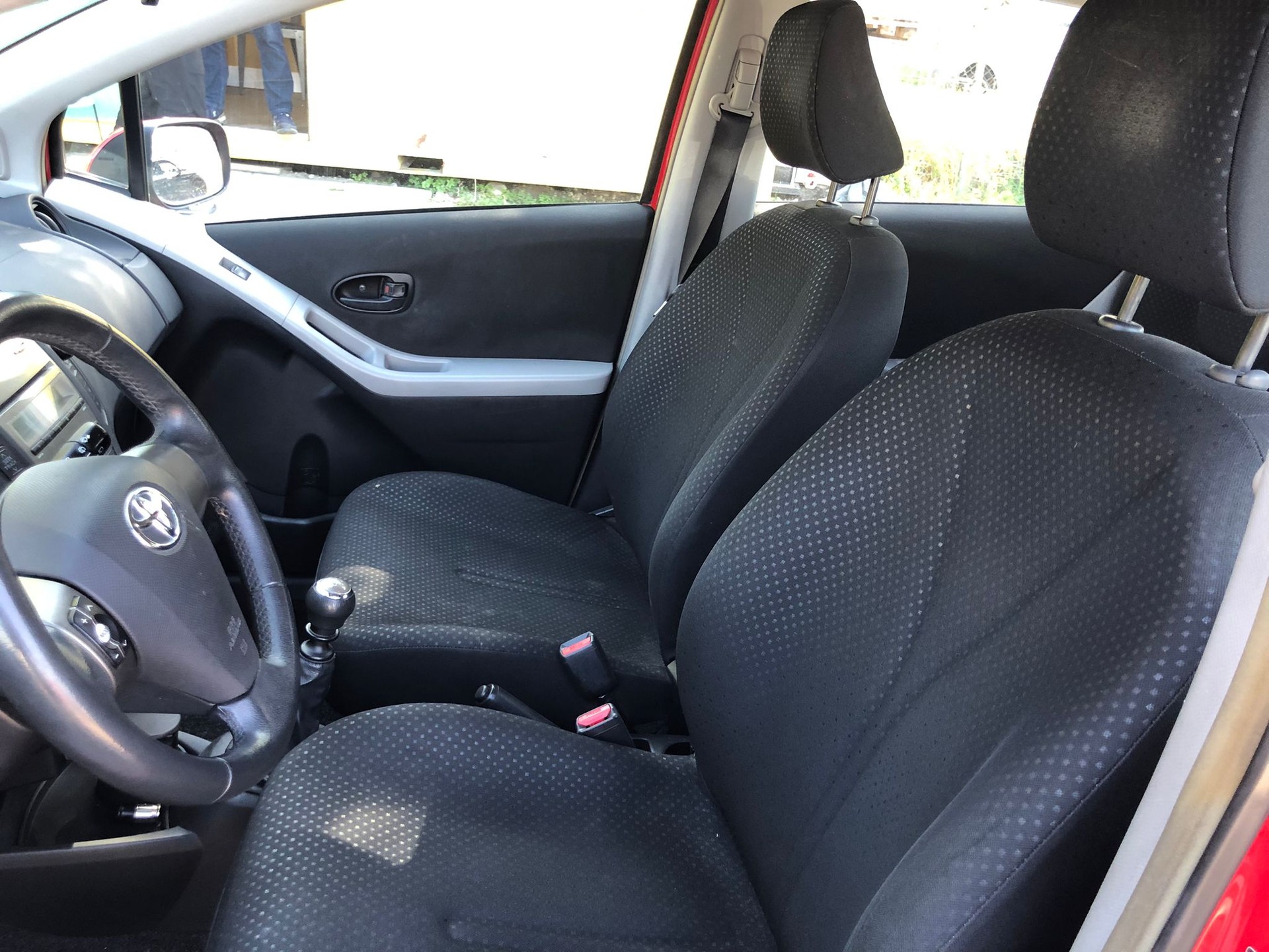 TOYOTA Yaris 1.33 Linea Sol-image-8