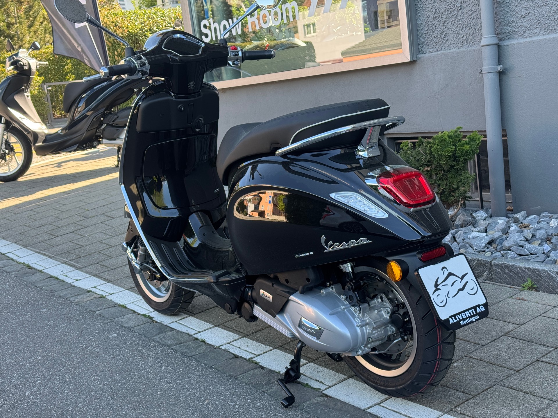 PIAGGIO Vespa 125 Primavera 2026 Keyless Go & LCD Display-image-9