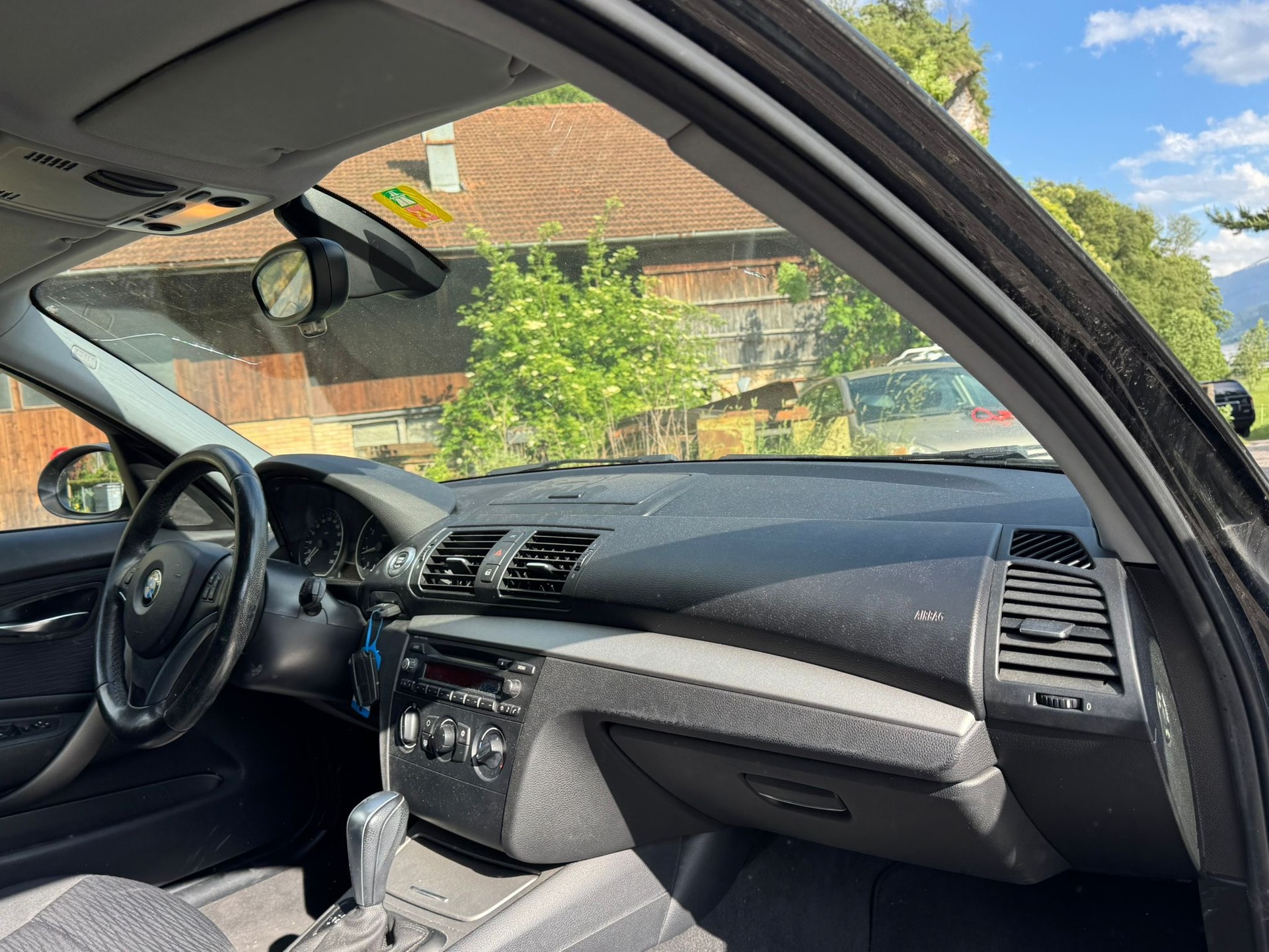 BMW 116i Access Steptronic-image-3
