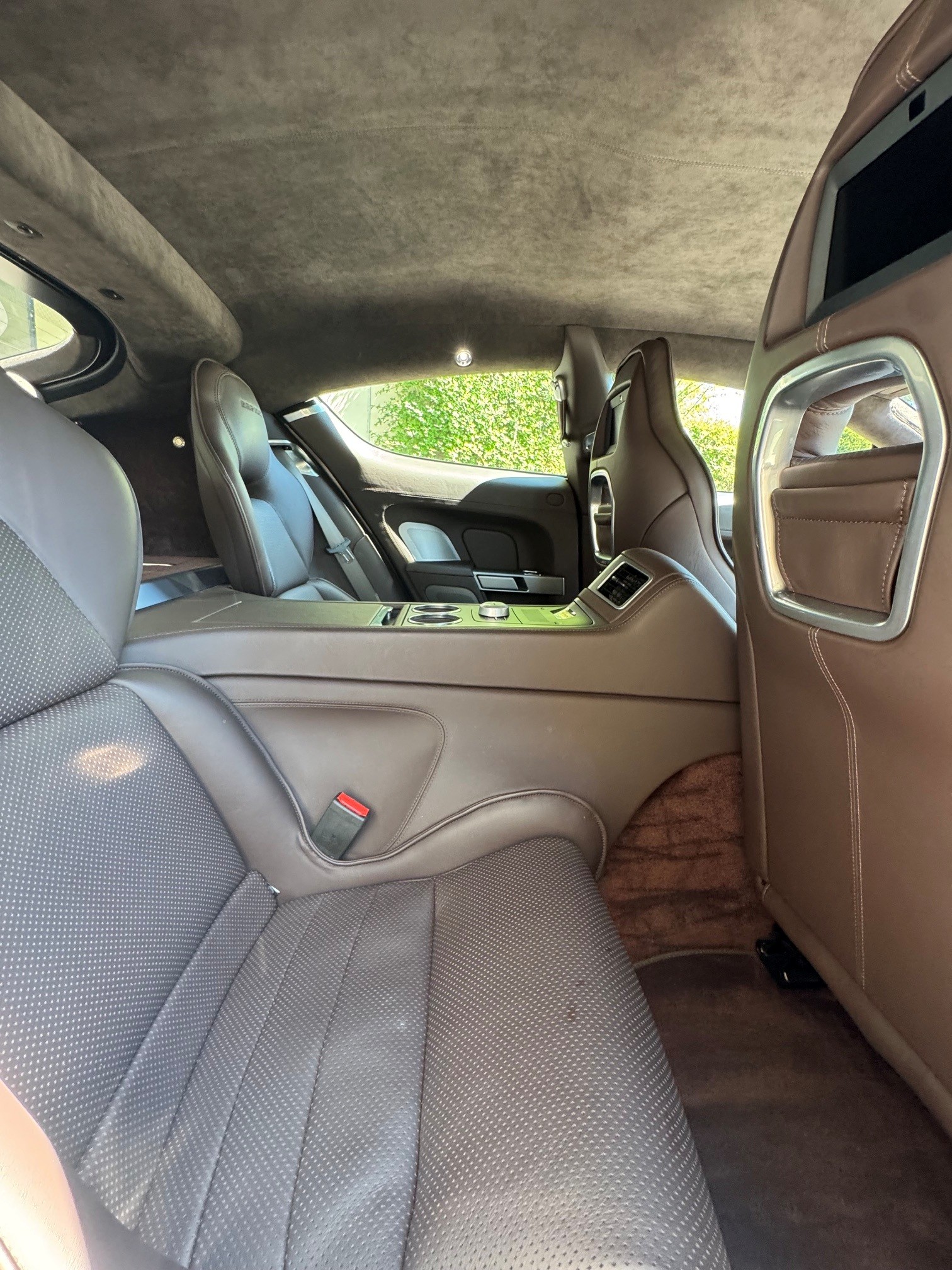 ASTON MARTIN 6.0 V12-image-13