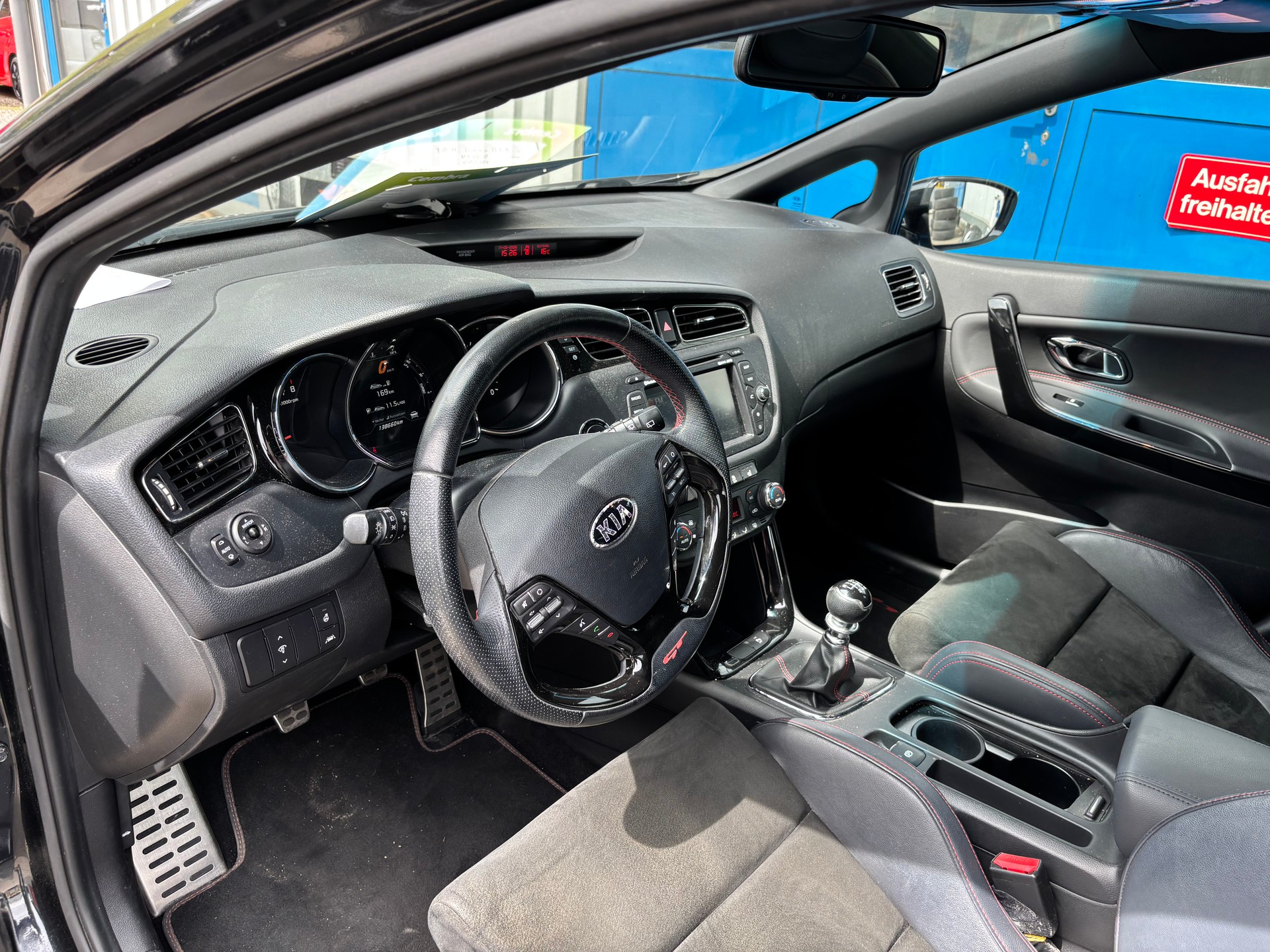 KIA Cee'd 1.6 GDi Turbo GT-image-1