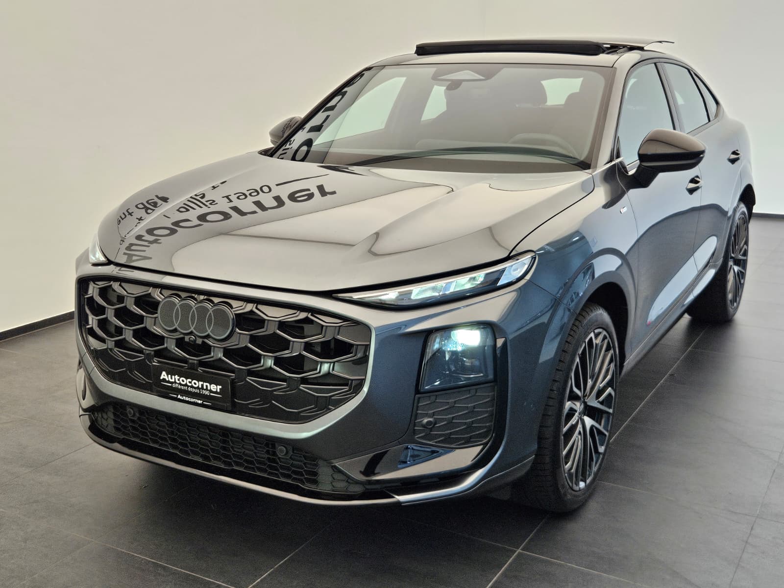 AUDI Q3 Sportback TFSI quattro 150 kW S tronic-showroom-element-2